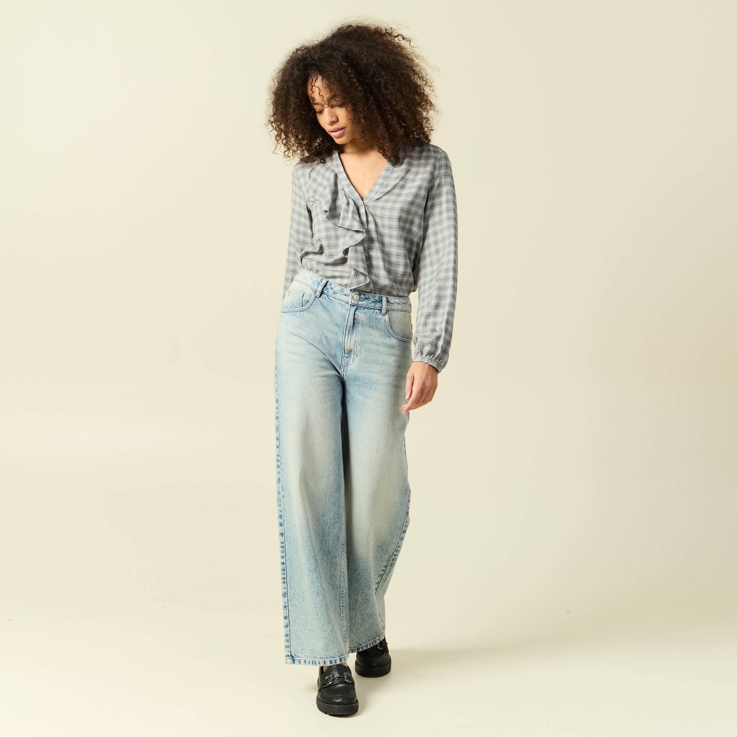 Chemise droite courte manches longues gris fonc&eacute; femme