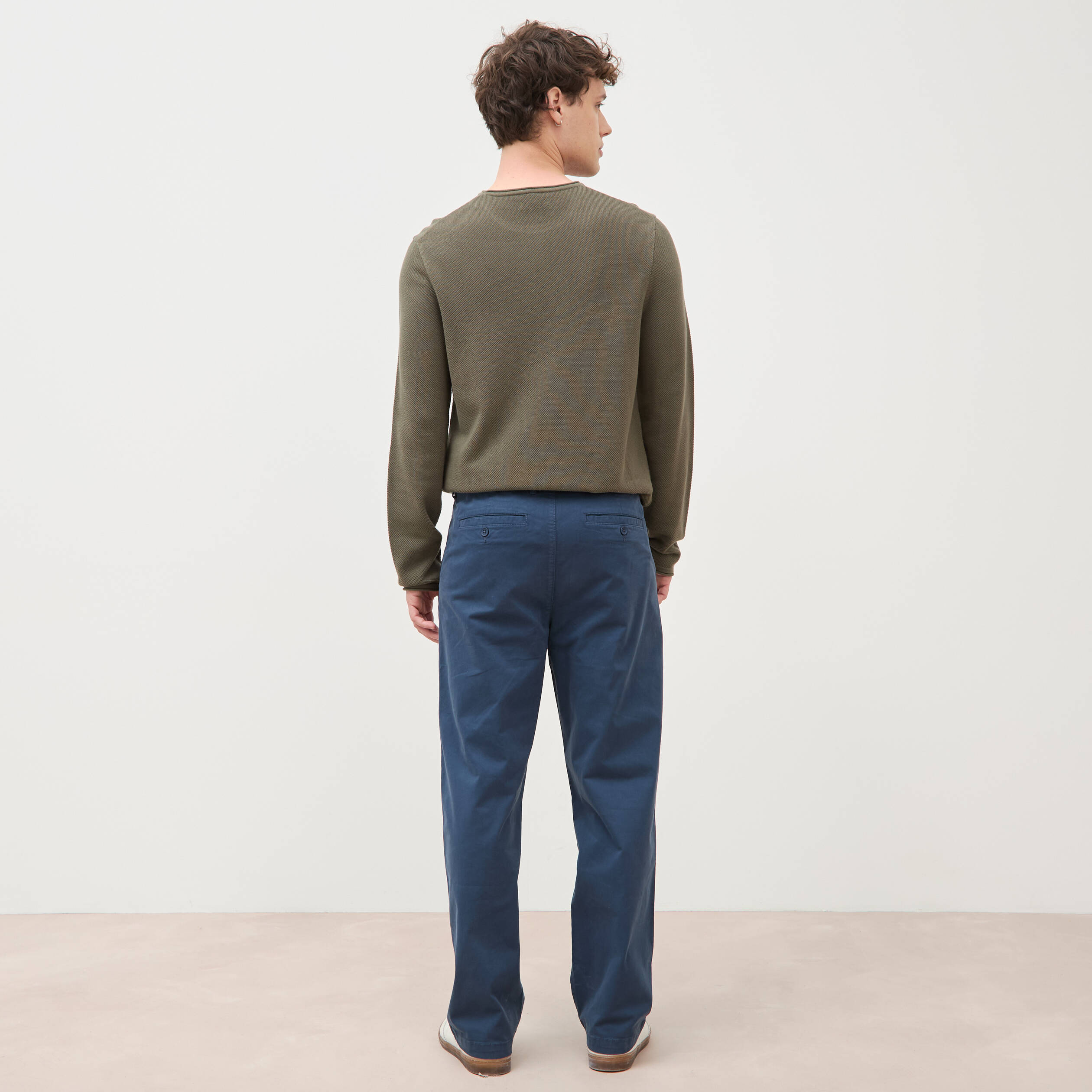 Pantalon bleu fonc&eacute; homme