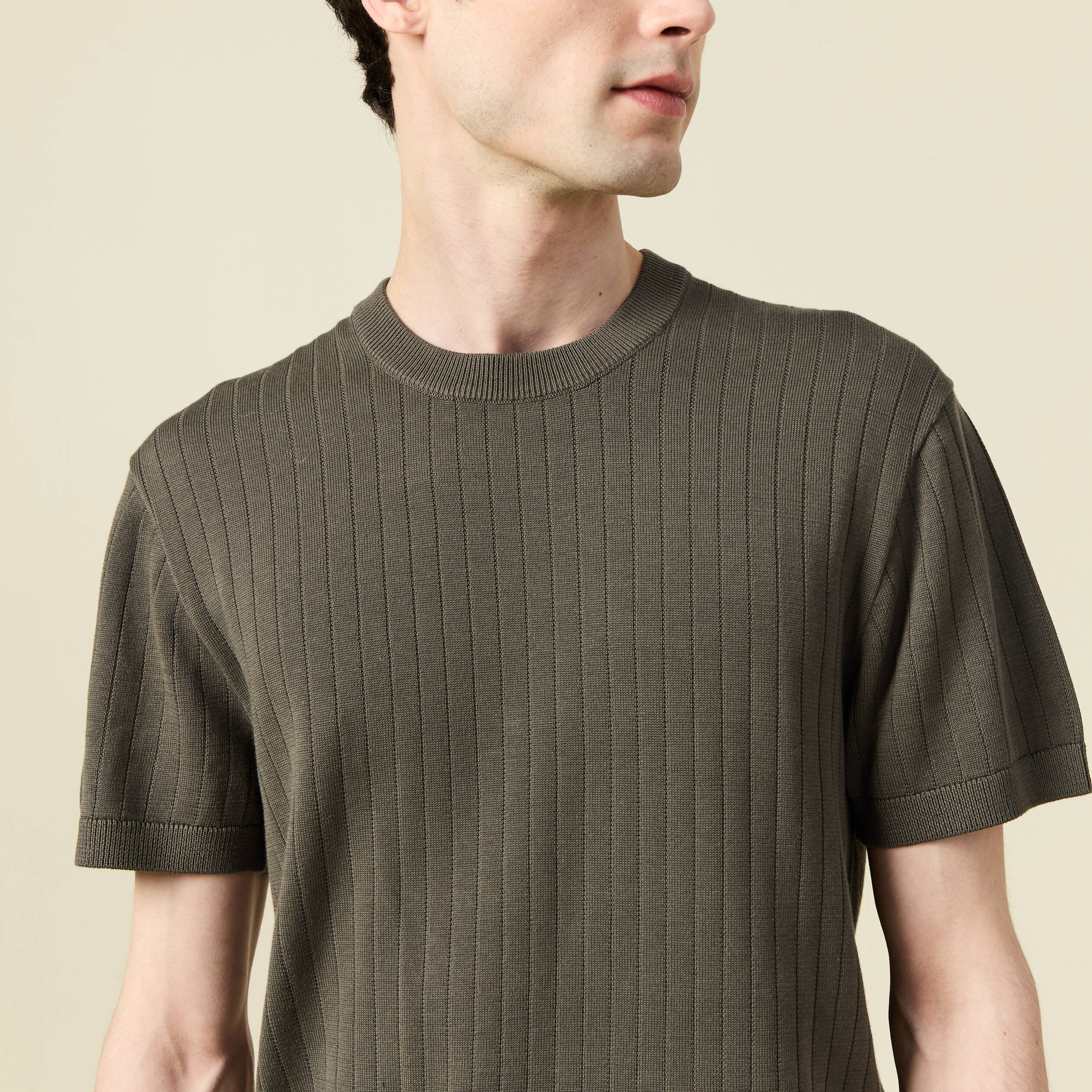 T-shirt manches courtes vert fonc&eacute; homme
