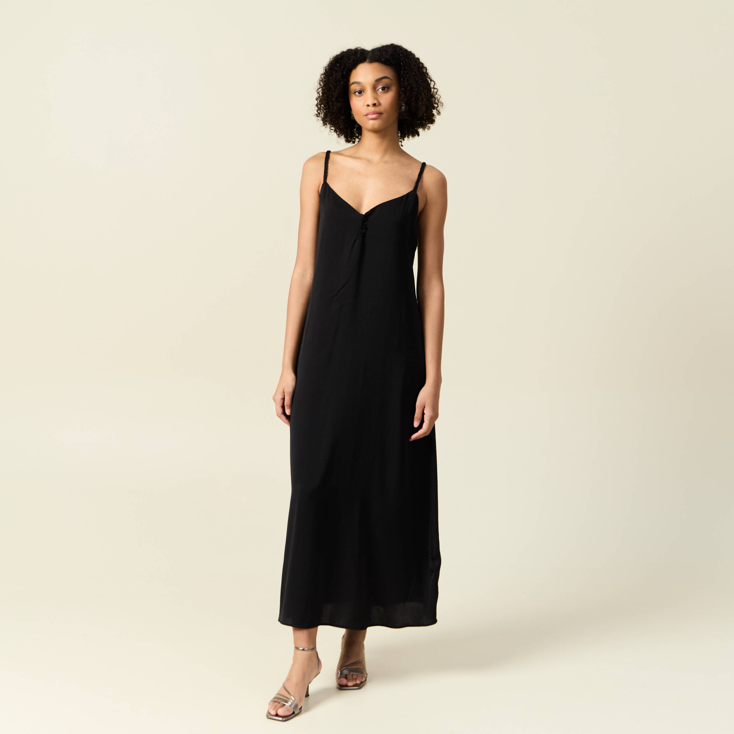 robe longue droite satin noir femme Robe longue droite satin noir femme