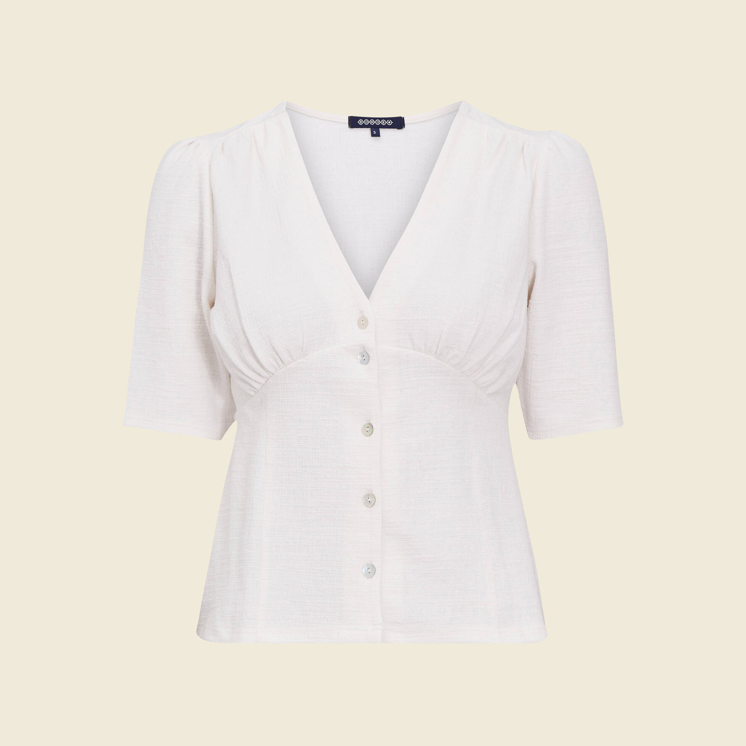t shirt boutonne a manches courtes ecru femme T-shirt boutonné à manches courtes ecru femme