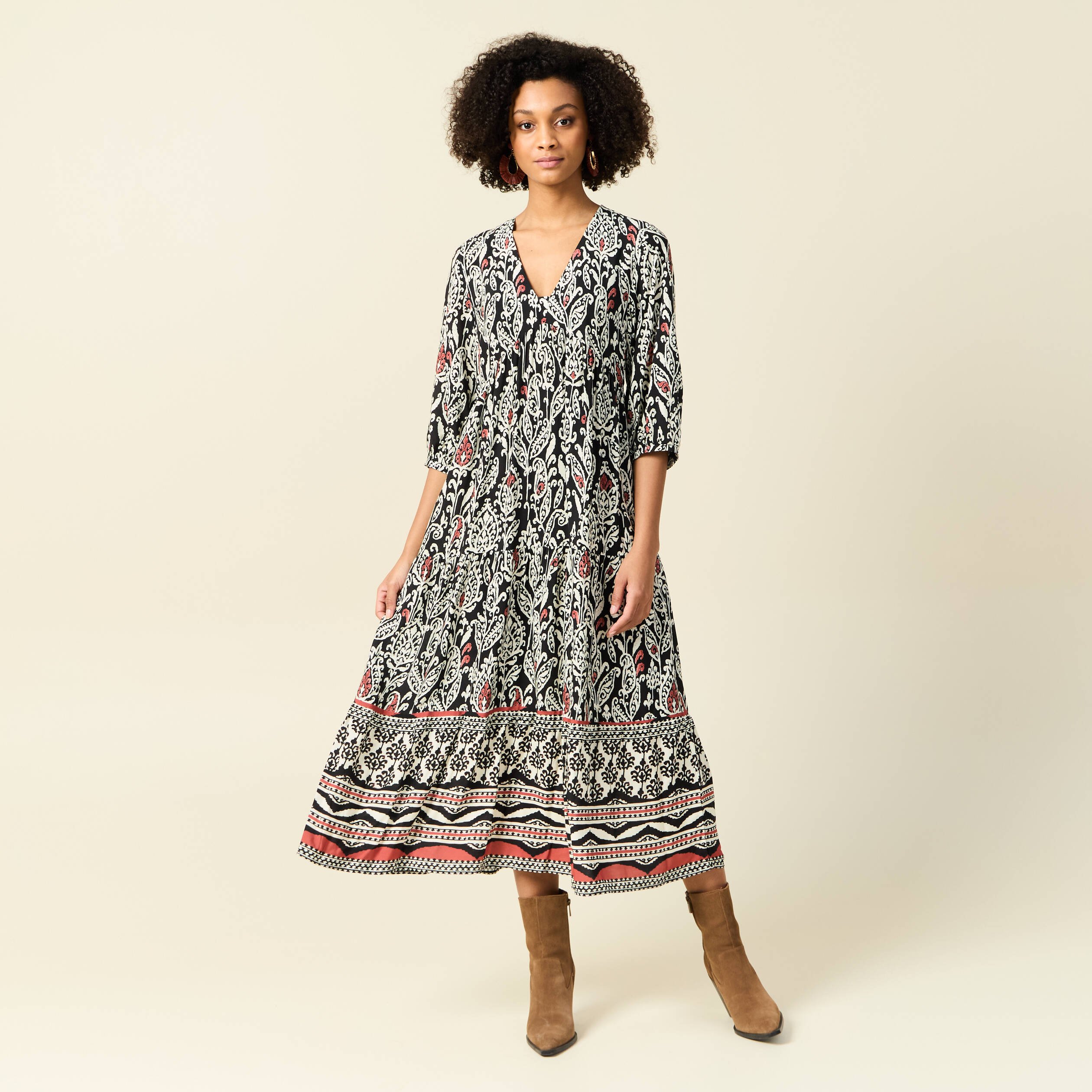 robe longue evasee noir femme Robe longue évasée noir femme