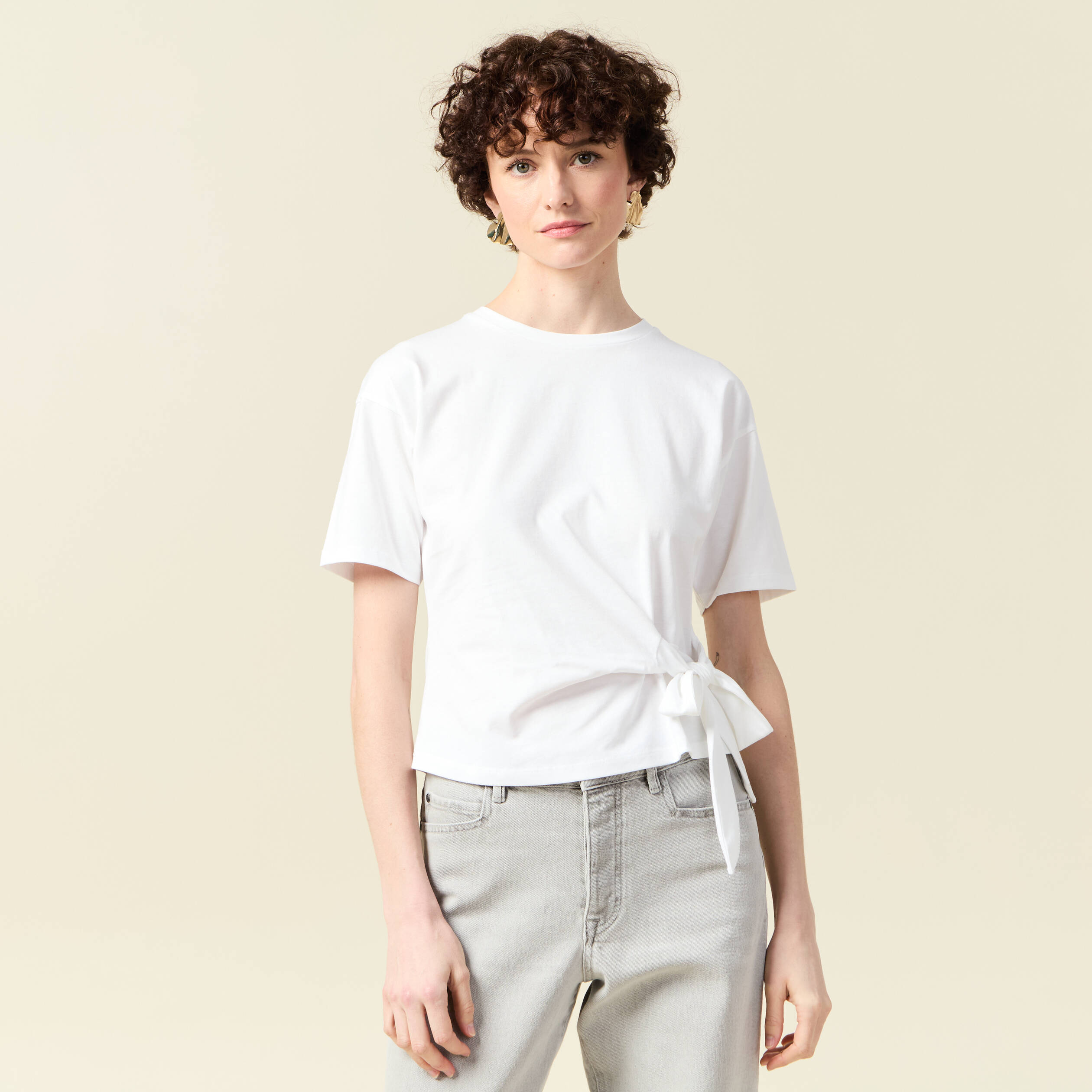 t shirt manches courtes noeud blanc femme T-shirt manches courtes noeud blanc femme