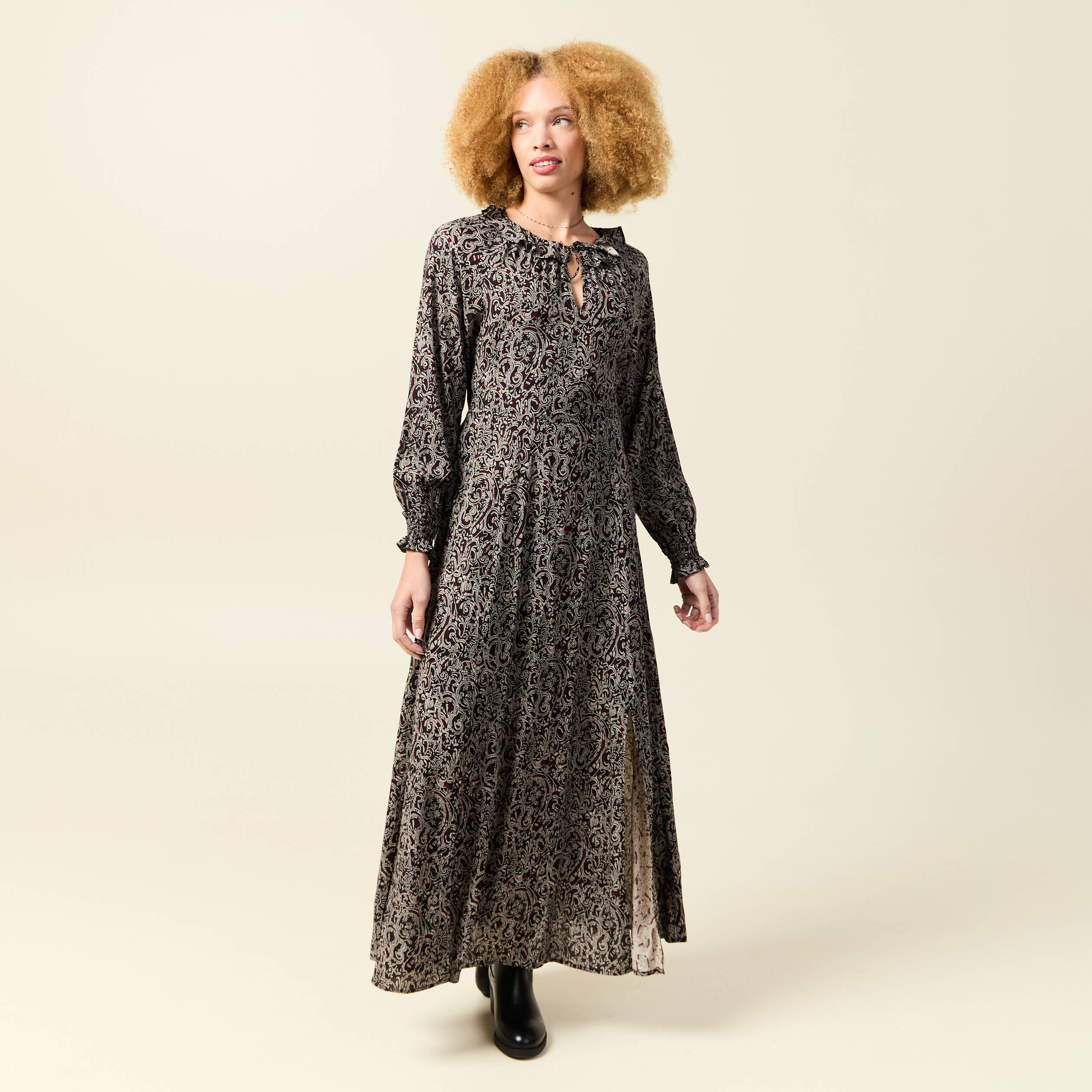 Robe manches longues noir femme