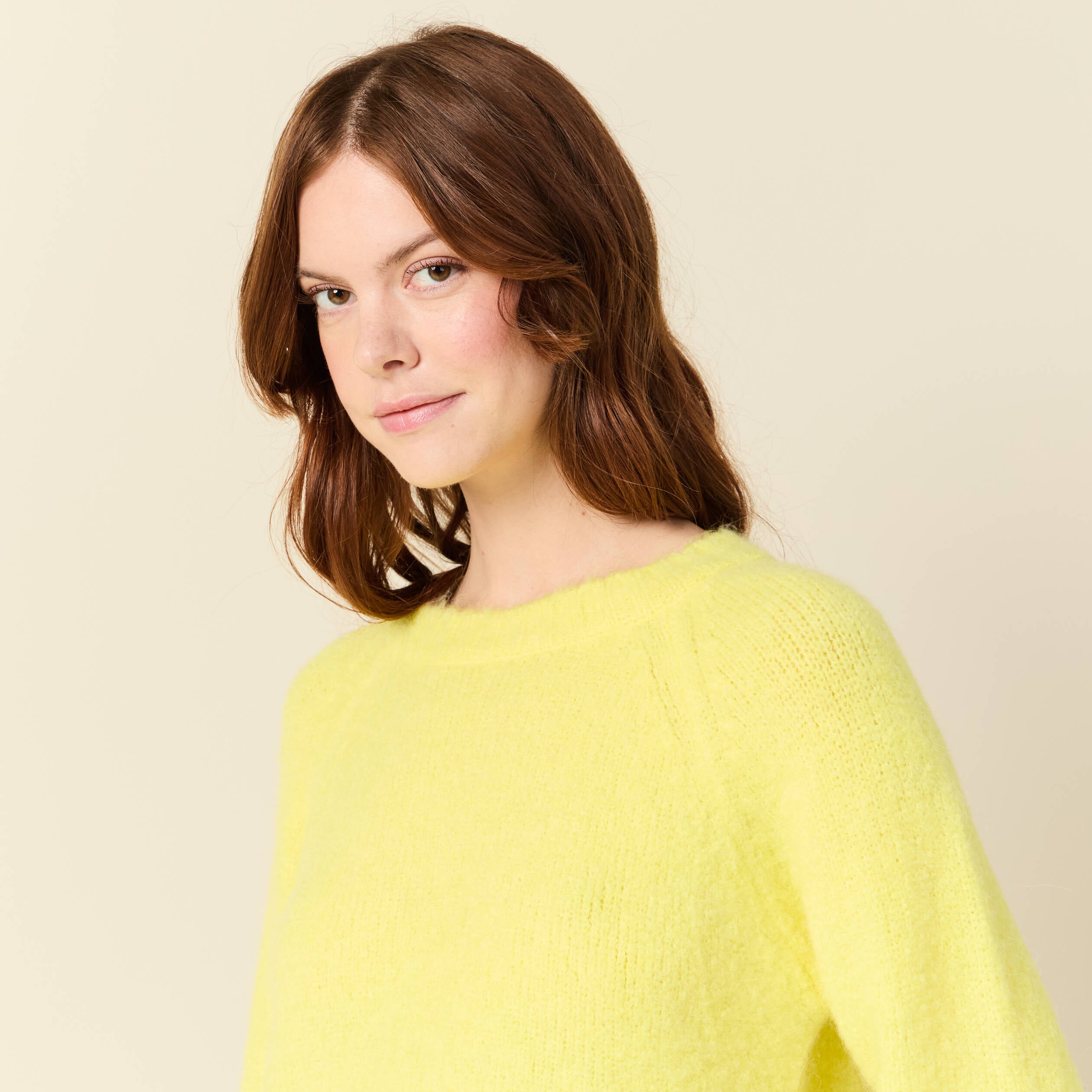 Pull manches longues col rond jaune femme