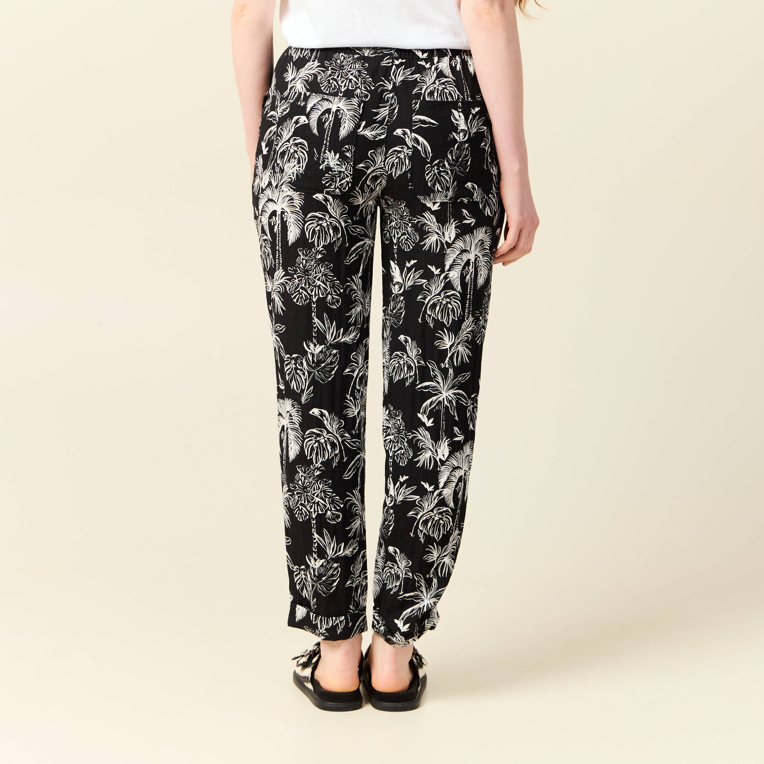 Pantalon carotte fluide noir femme