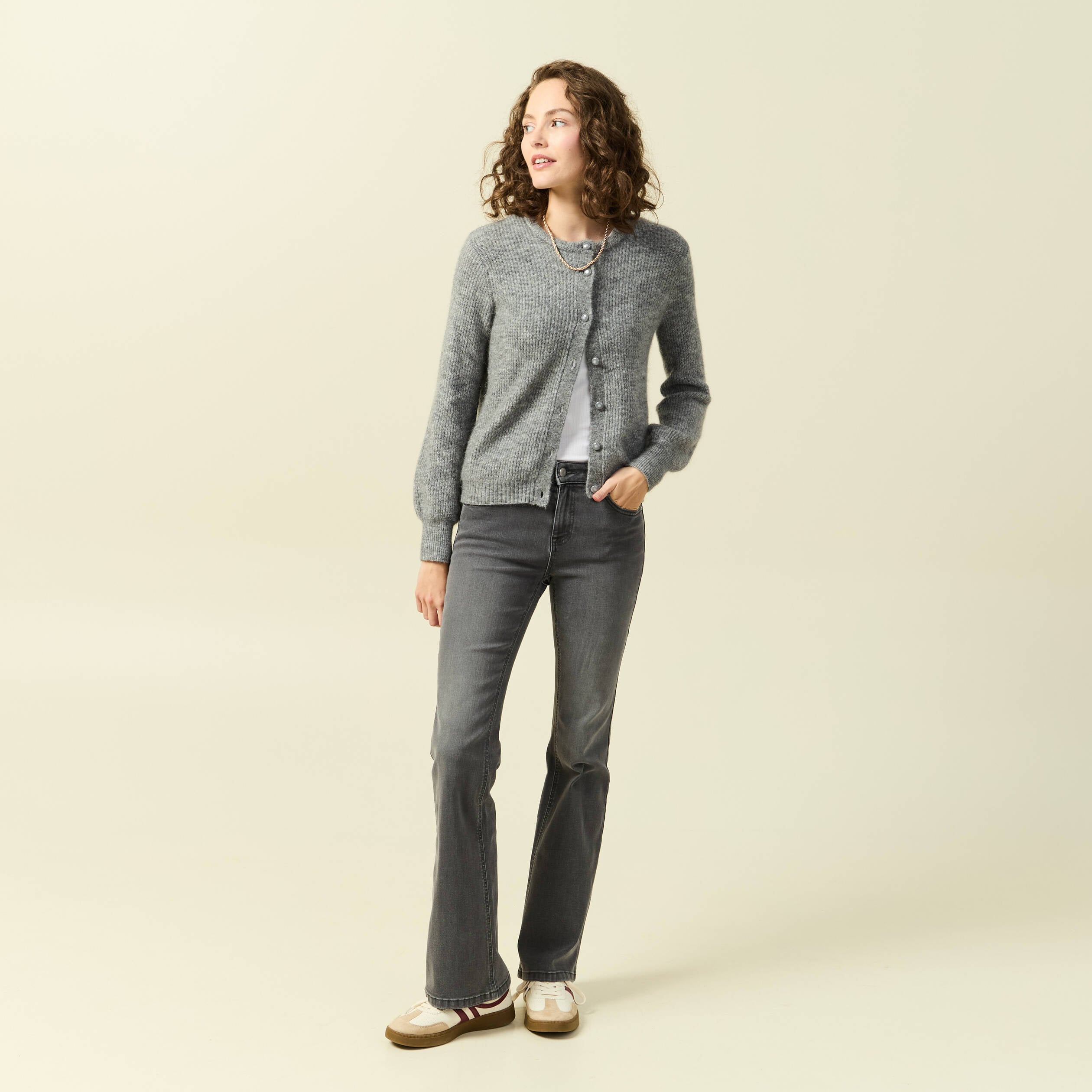 Jeans bootcut denim gris clair femme