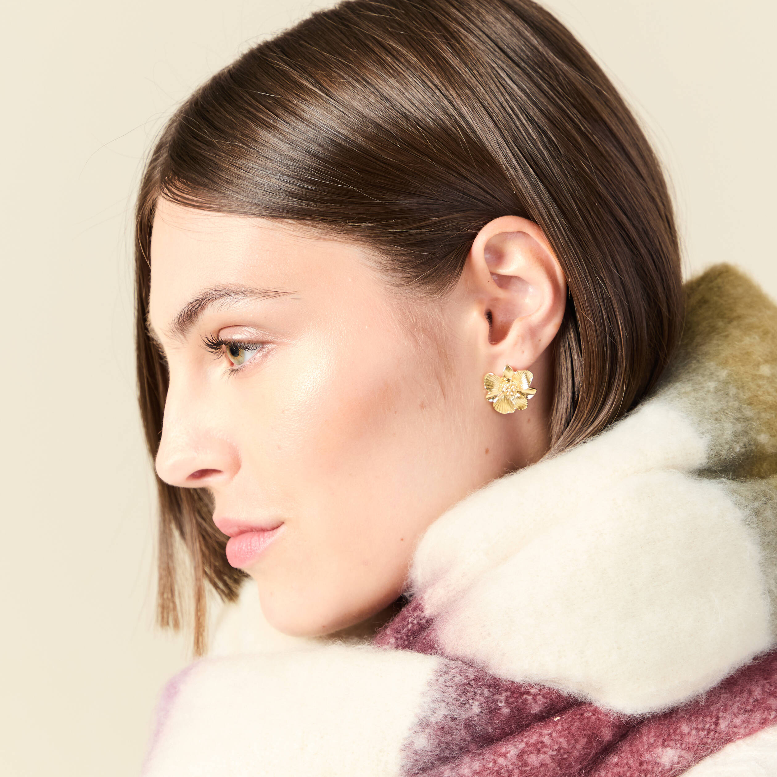 Boucles d'oreilles clous couleur or femme