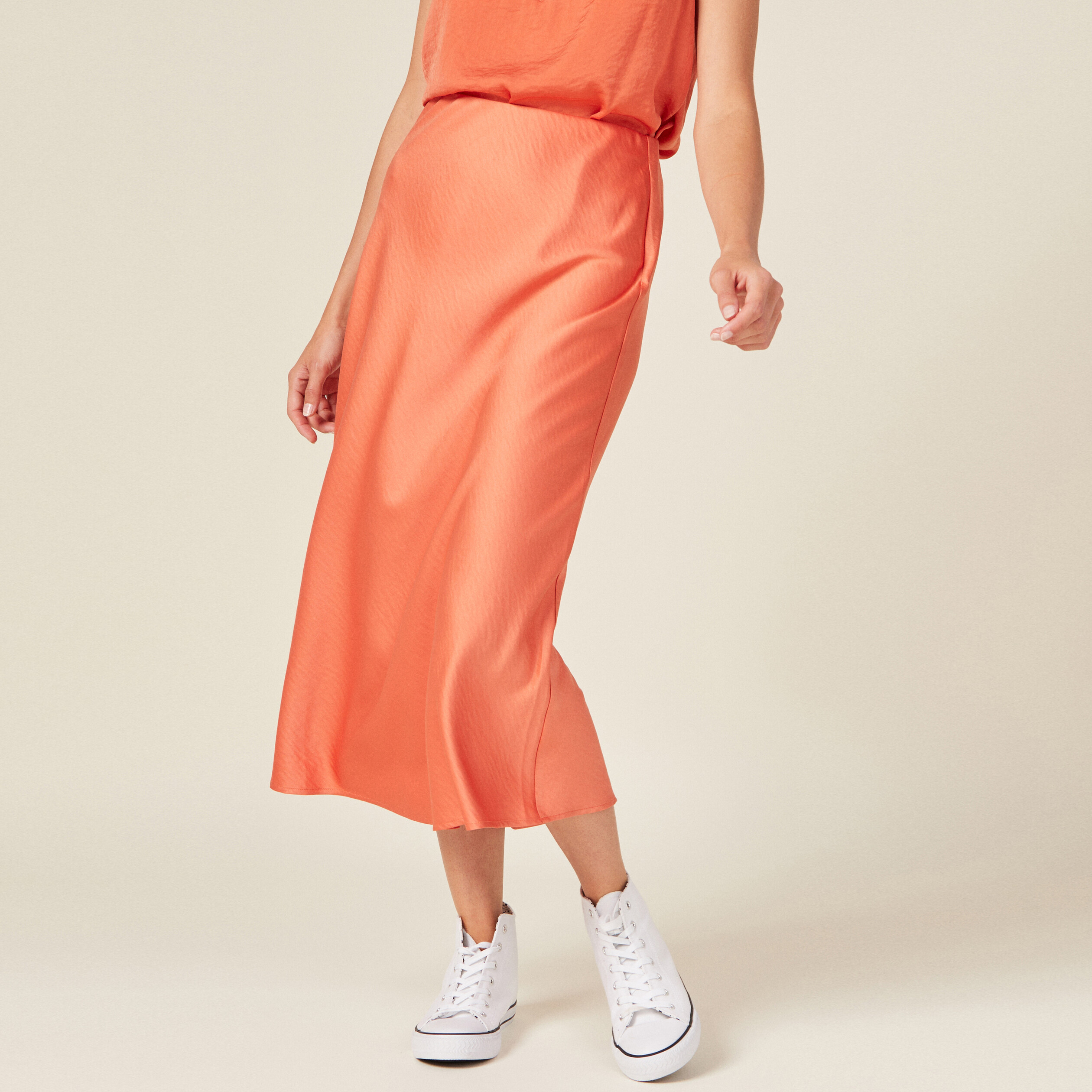 Jupe midi droite satin orange foncé femme