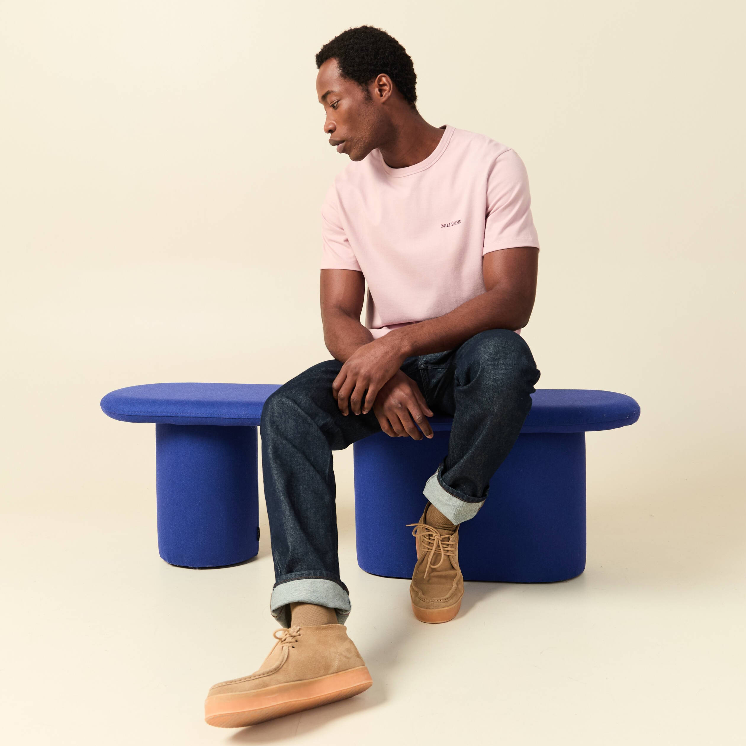 T-shirt col rond manches courtes brod&eacute; rose pastel homme