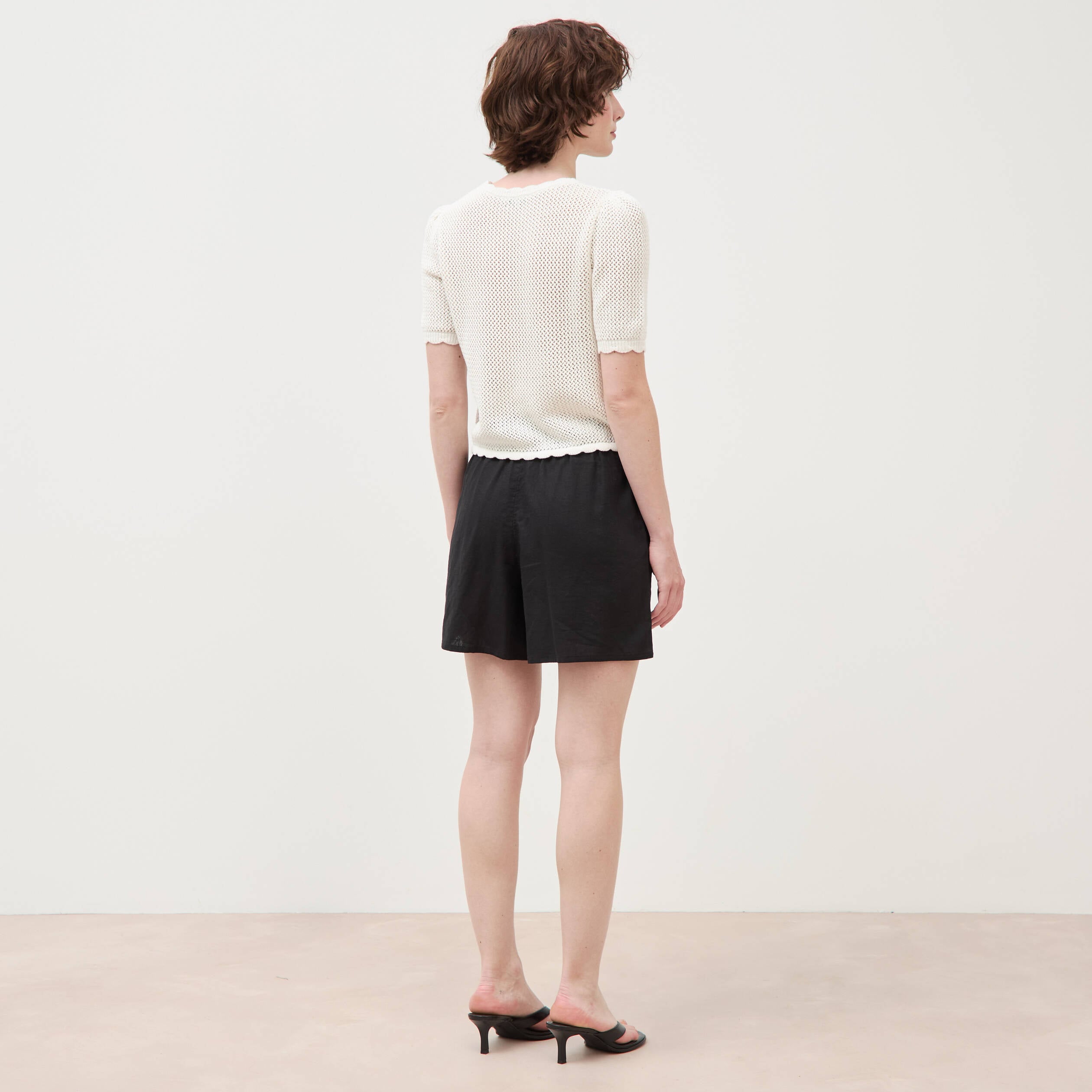 Short taille haute noir femme