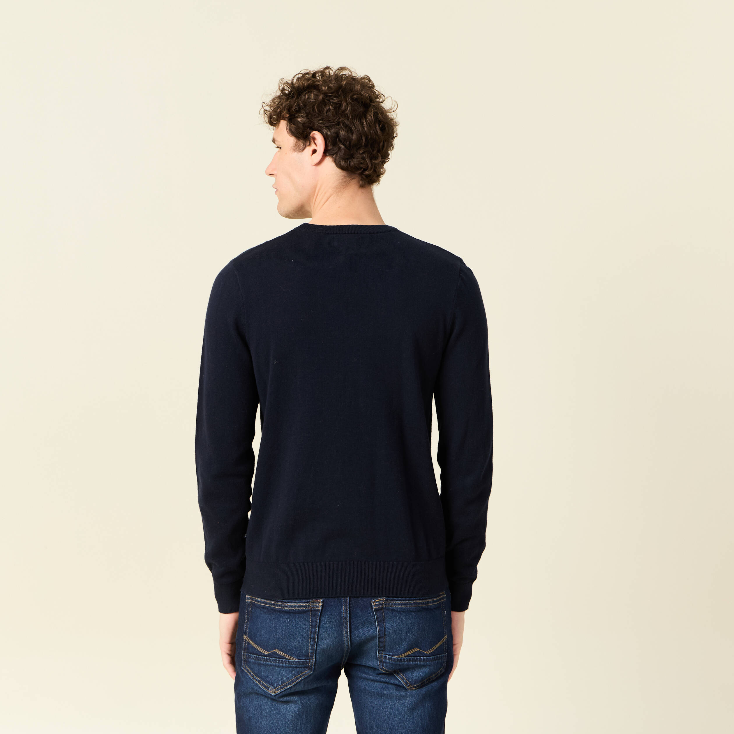 Pull col rond manches longues en coton bleu fonc&eacute; homme