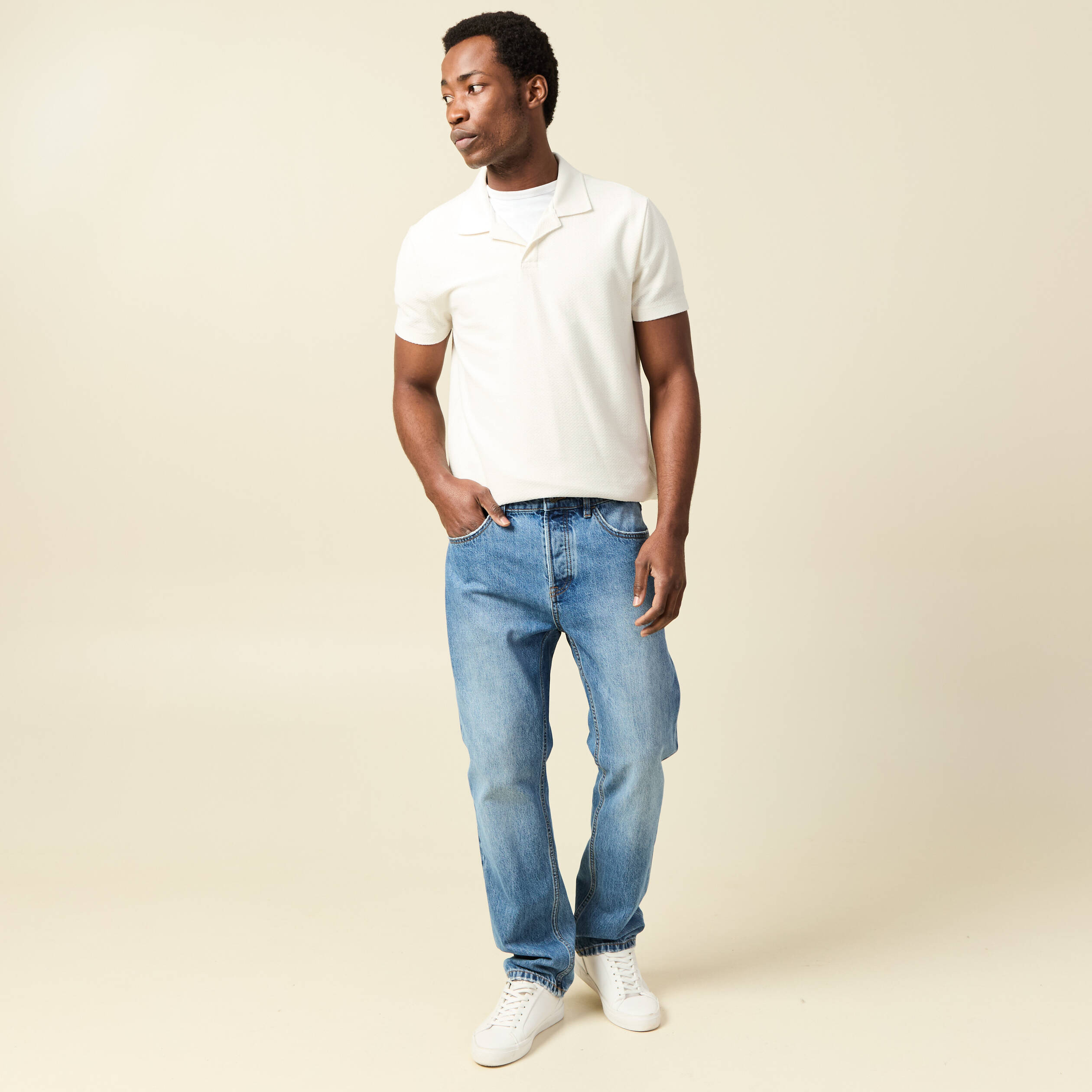 Jeans straight longueur 32 en coton denim stone homme
