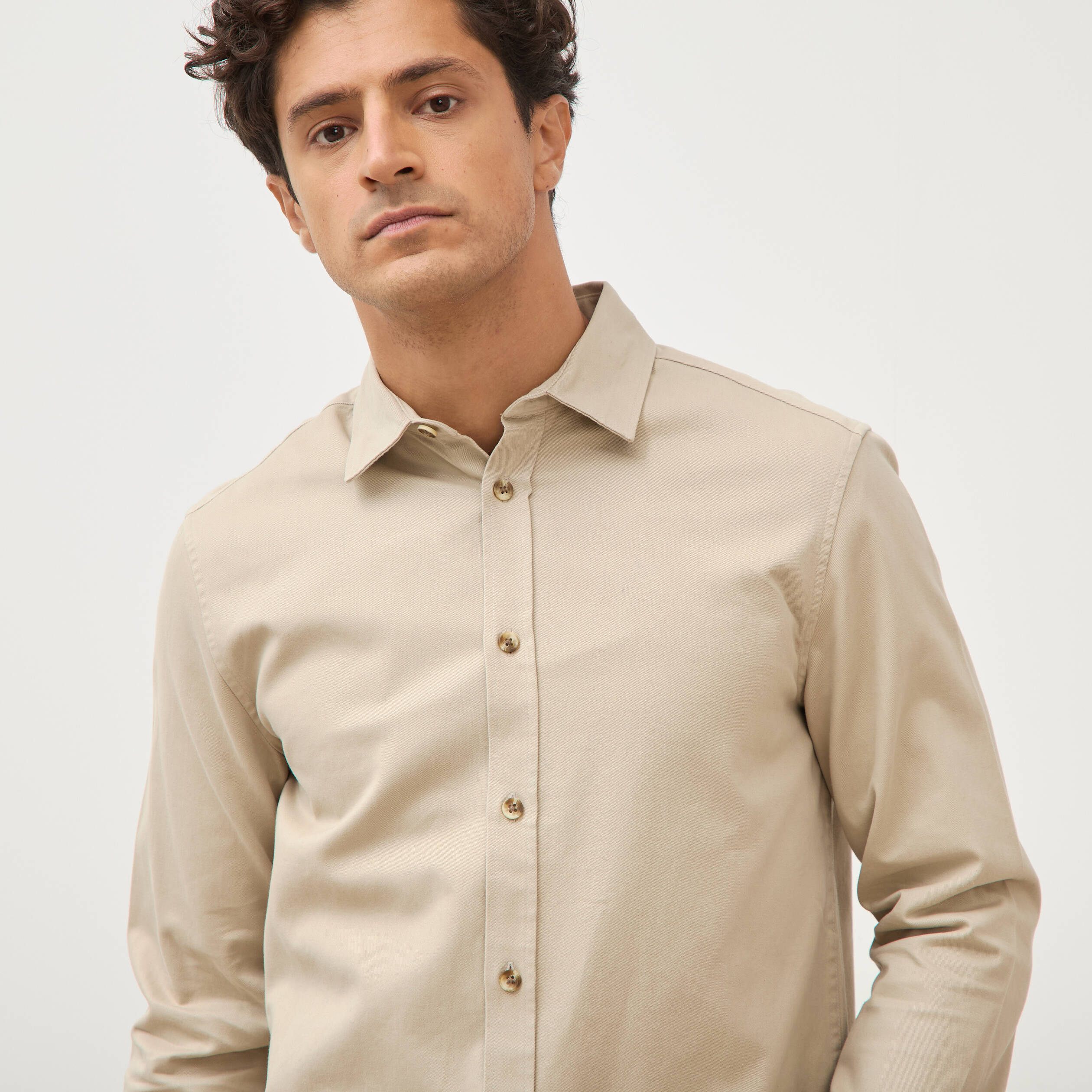Chemise droite en coton manches longues beige homme