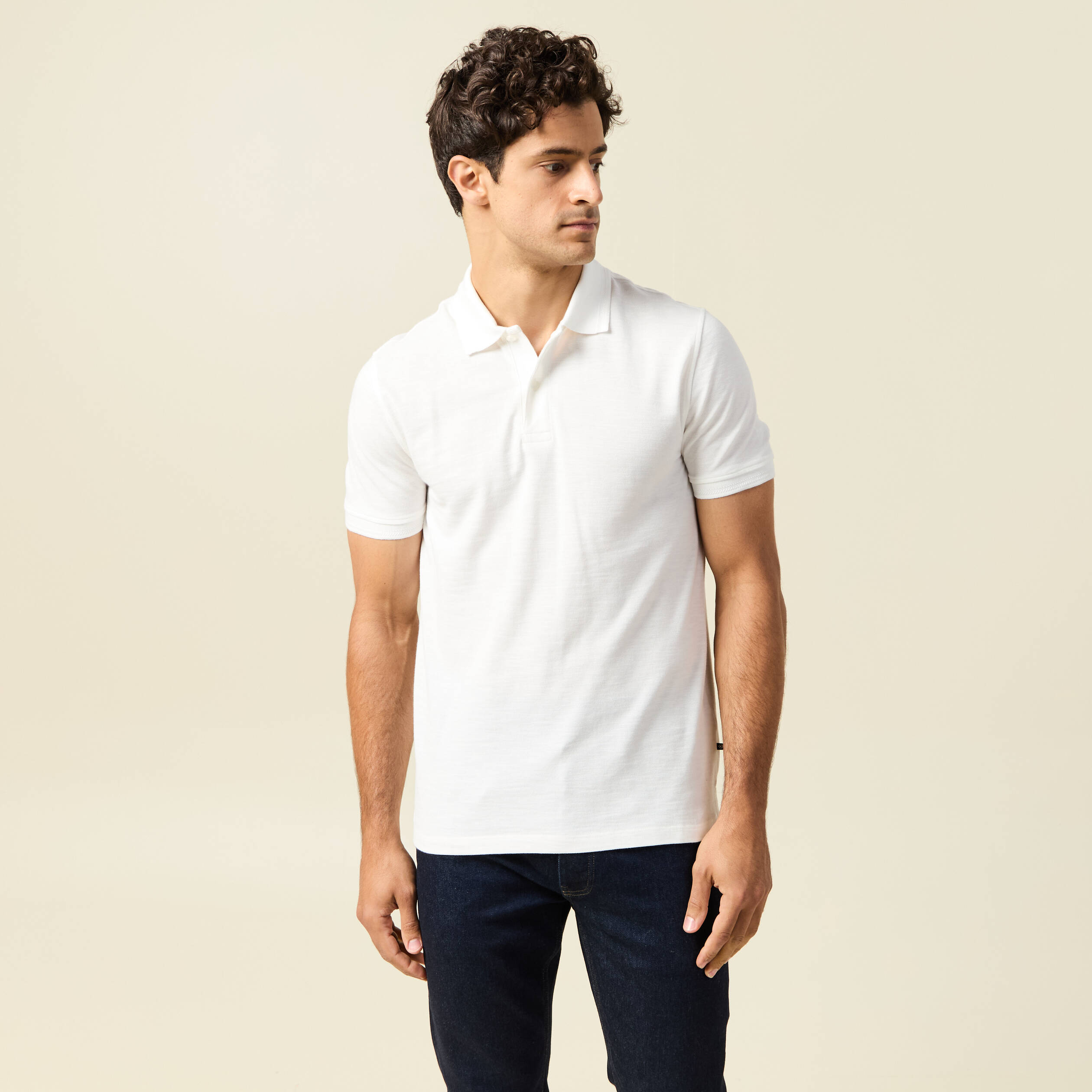 polo cintre manches courtes en coton ecru homme Polo cintré manches courtes en coton ecru homme
