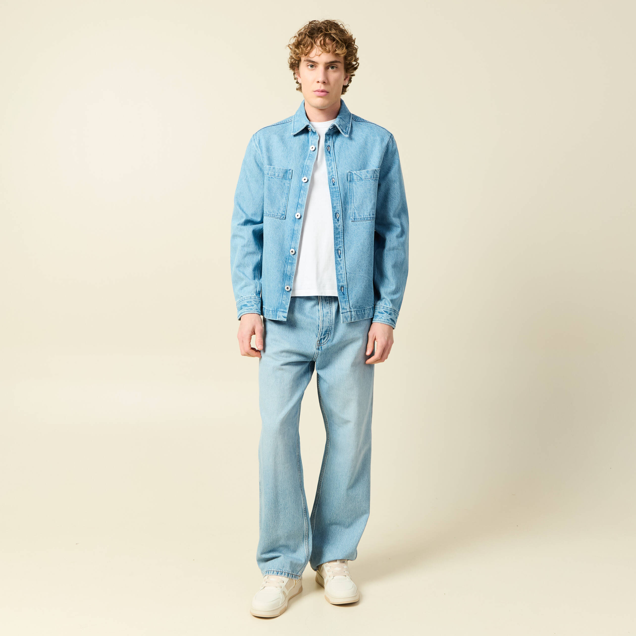 Surchemise en jeans coton coupe droite denim bleach homme