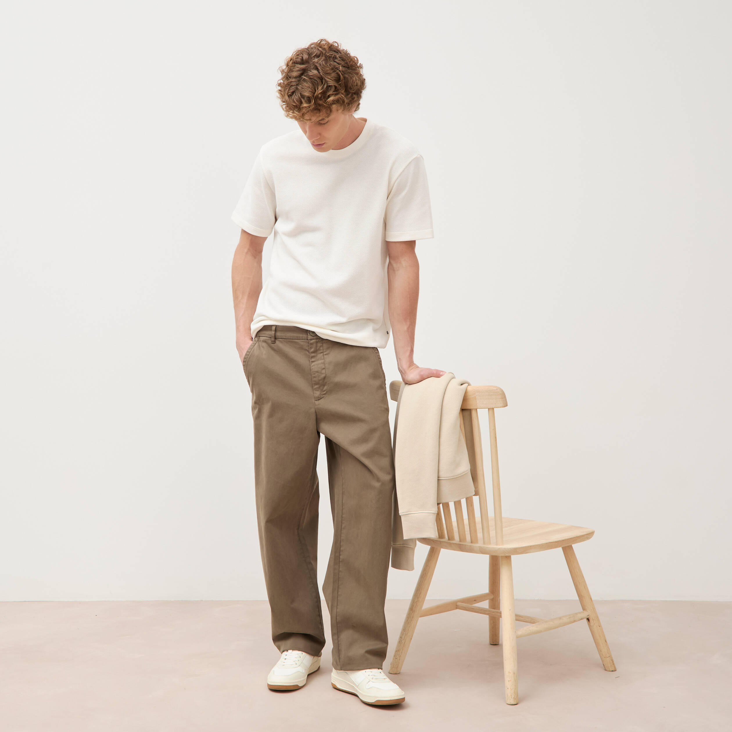 Pantalon coupe large taupe homme