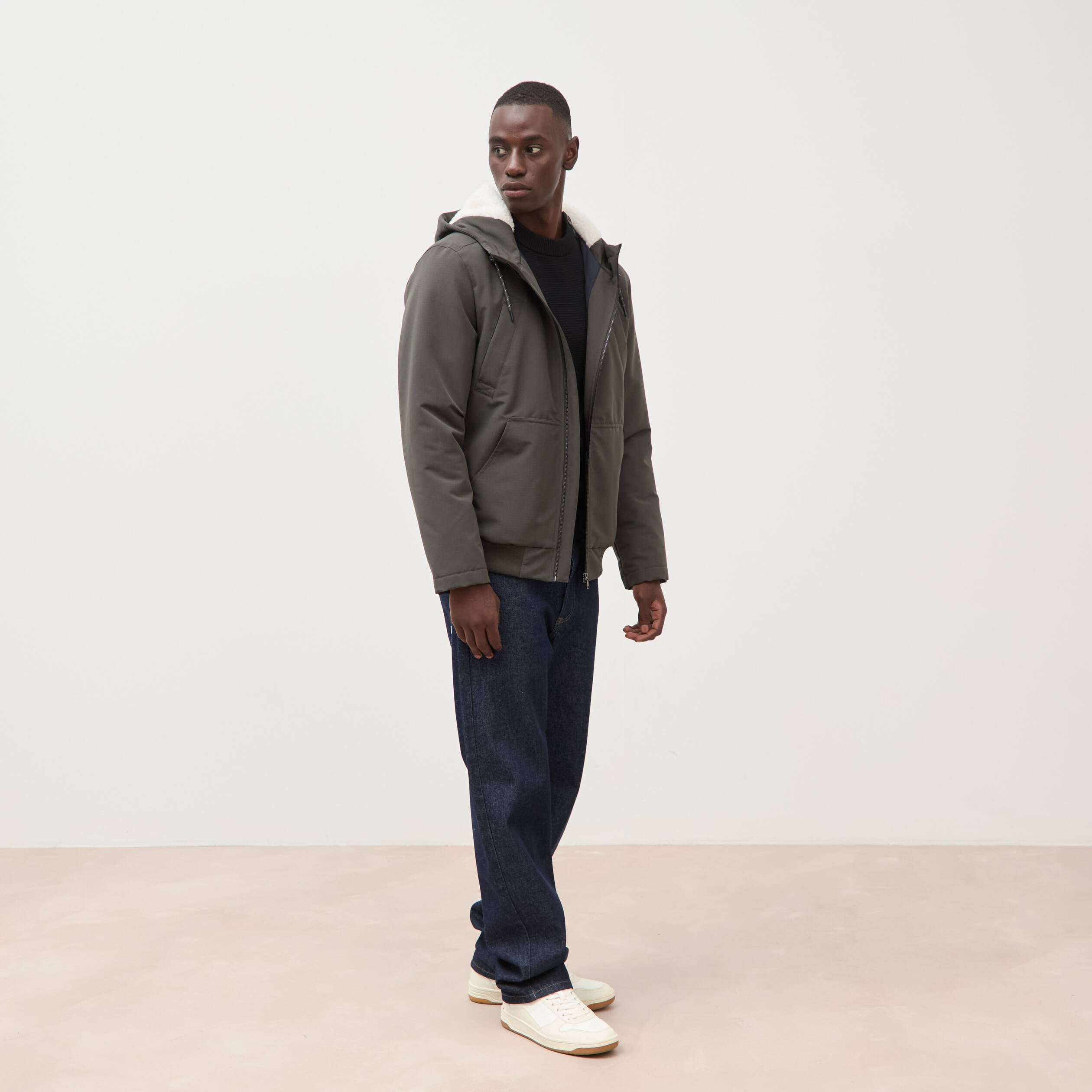 Parka courte &agrave; capuche vert kaki homme
