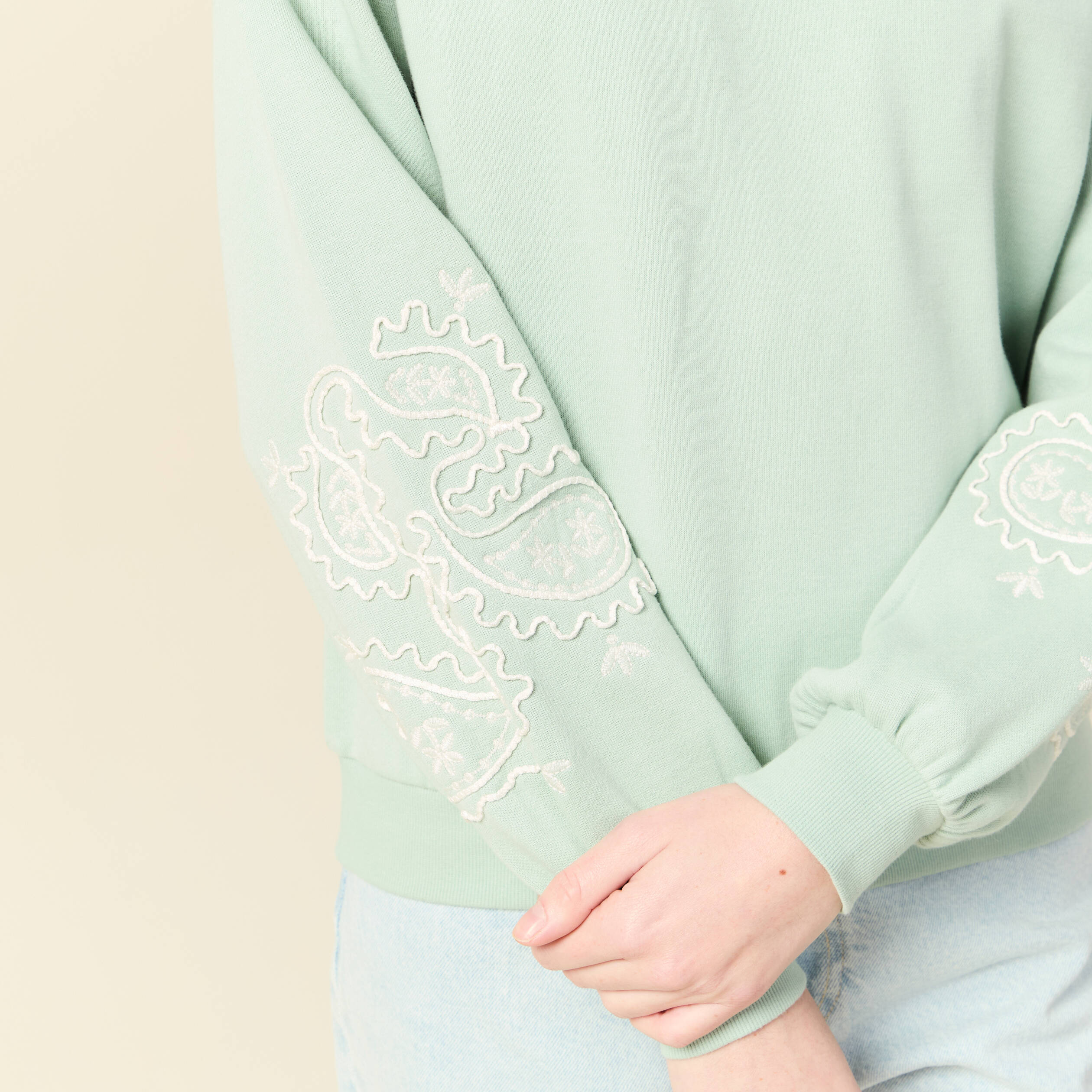 Sweat droit court col rond en coton vert pastel femme