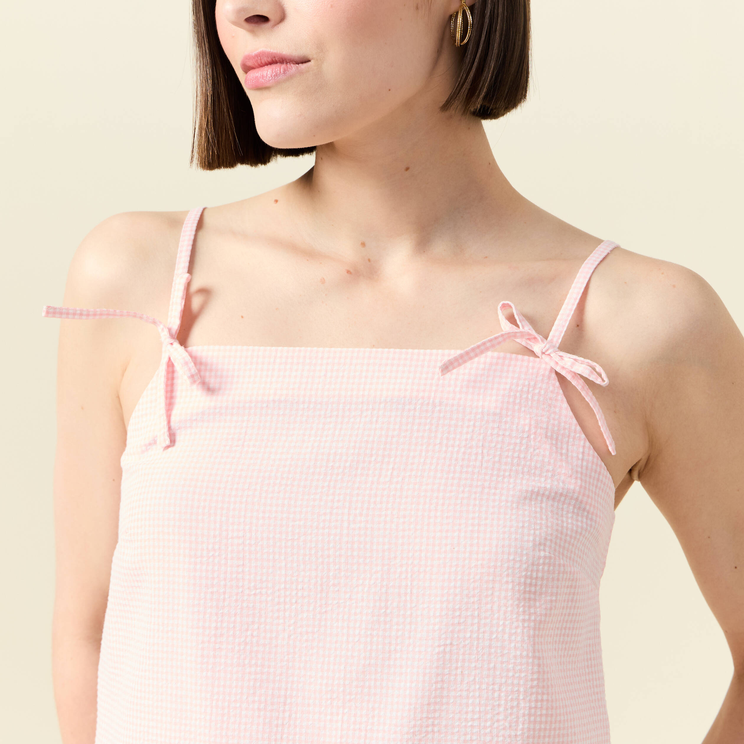 debardeur droit court col carre rose clair femme Débardeur droit court col carré rose clair femme