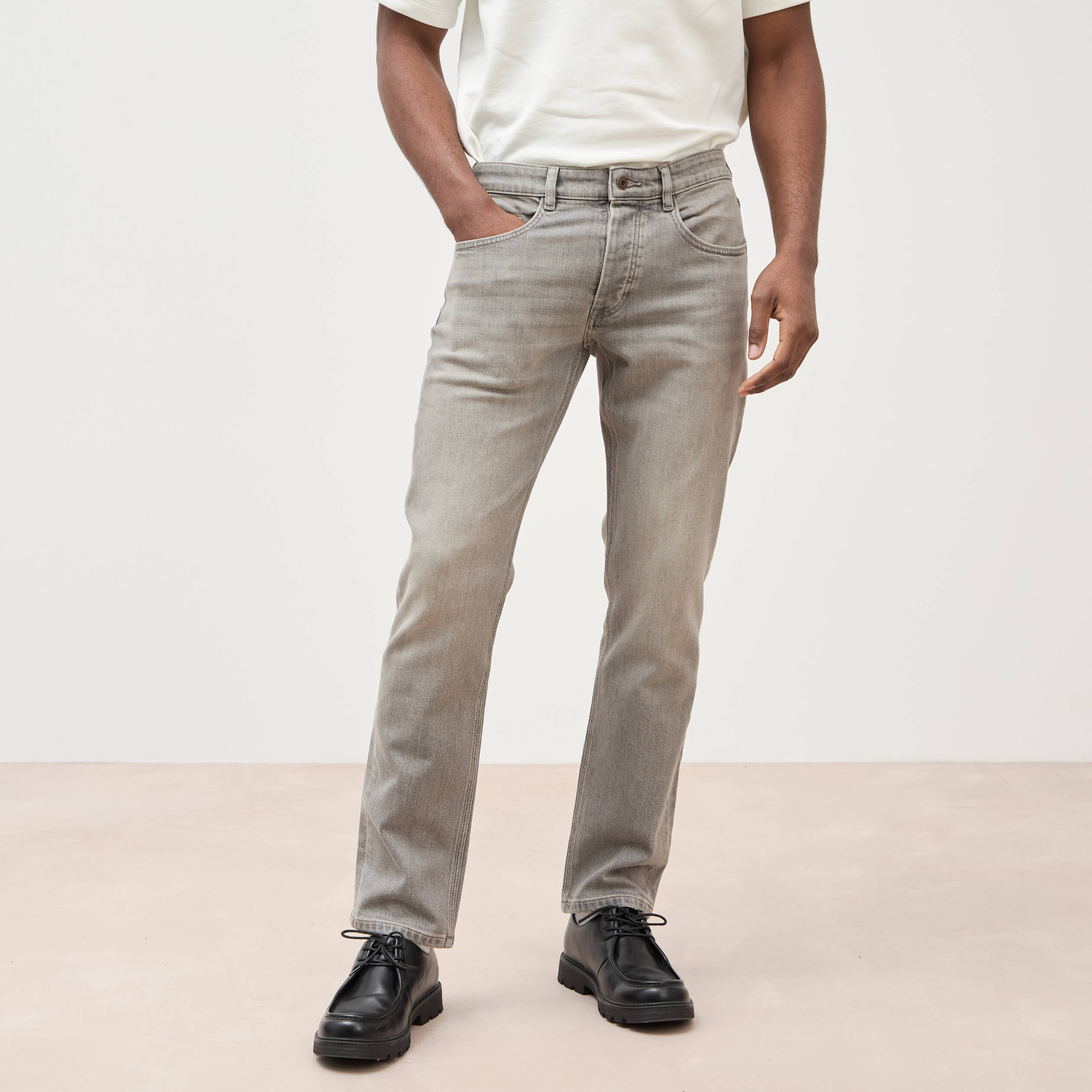 Jeans straight longueur 32 en coton denim snow gris homme