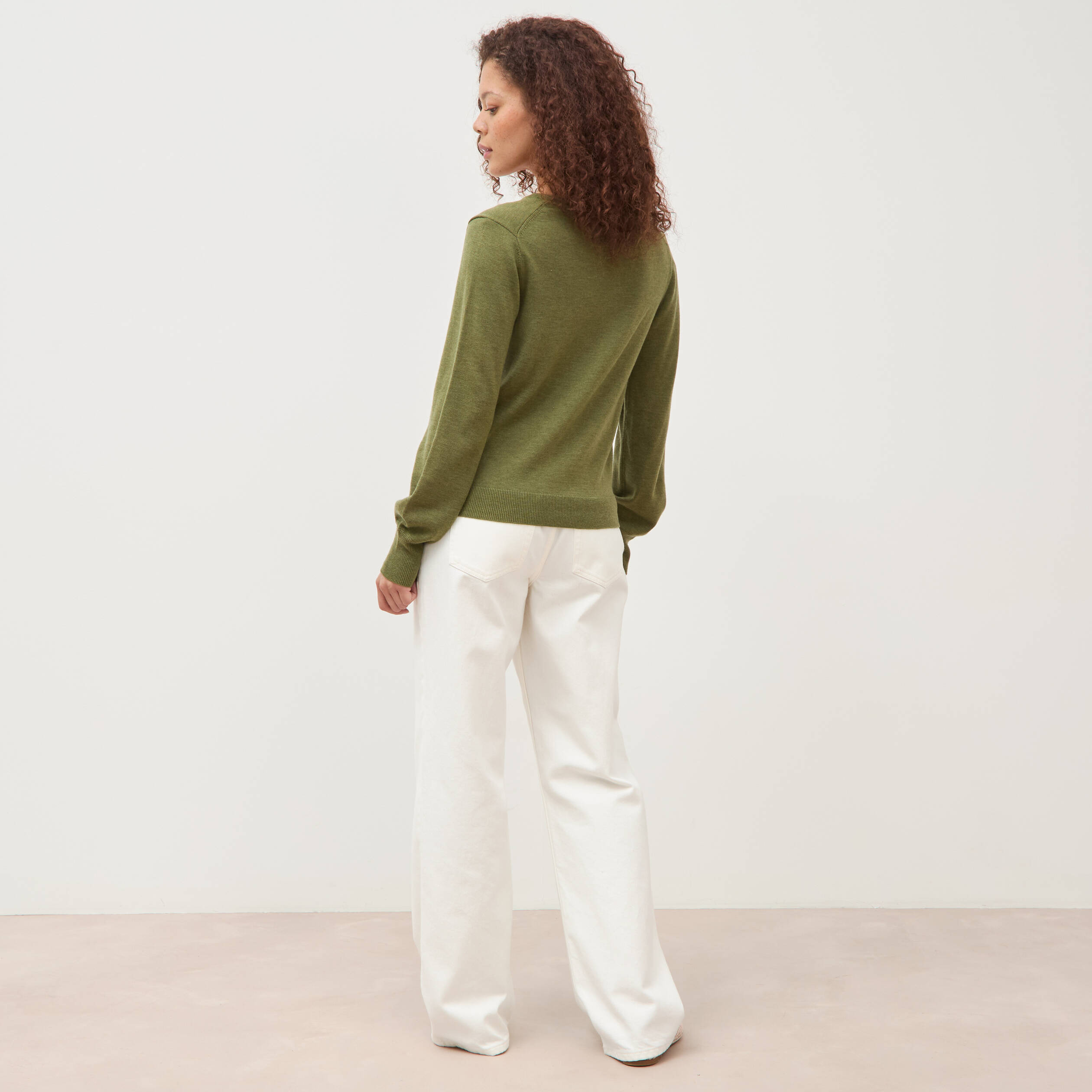 Pull col v manches longues vert femme