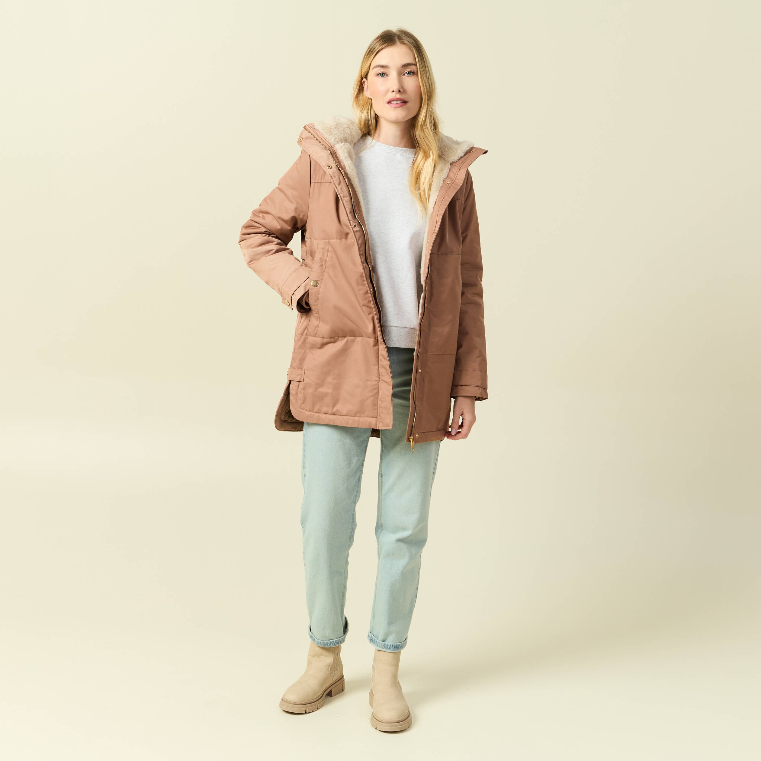 Parka droite &agrave; capuche marron clair femme