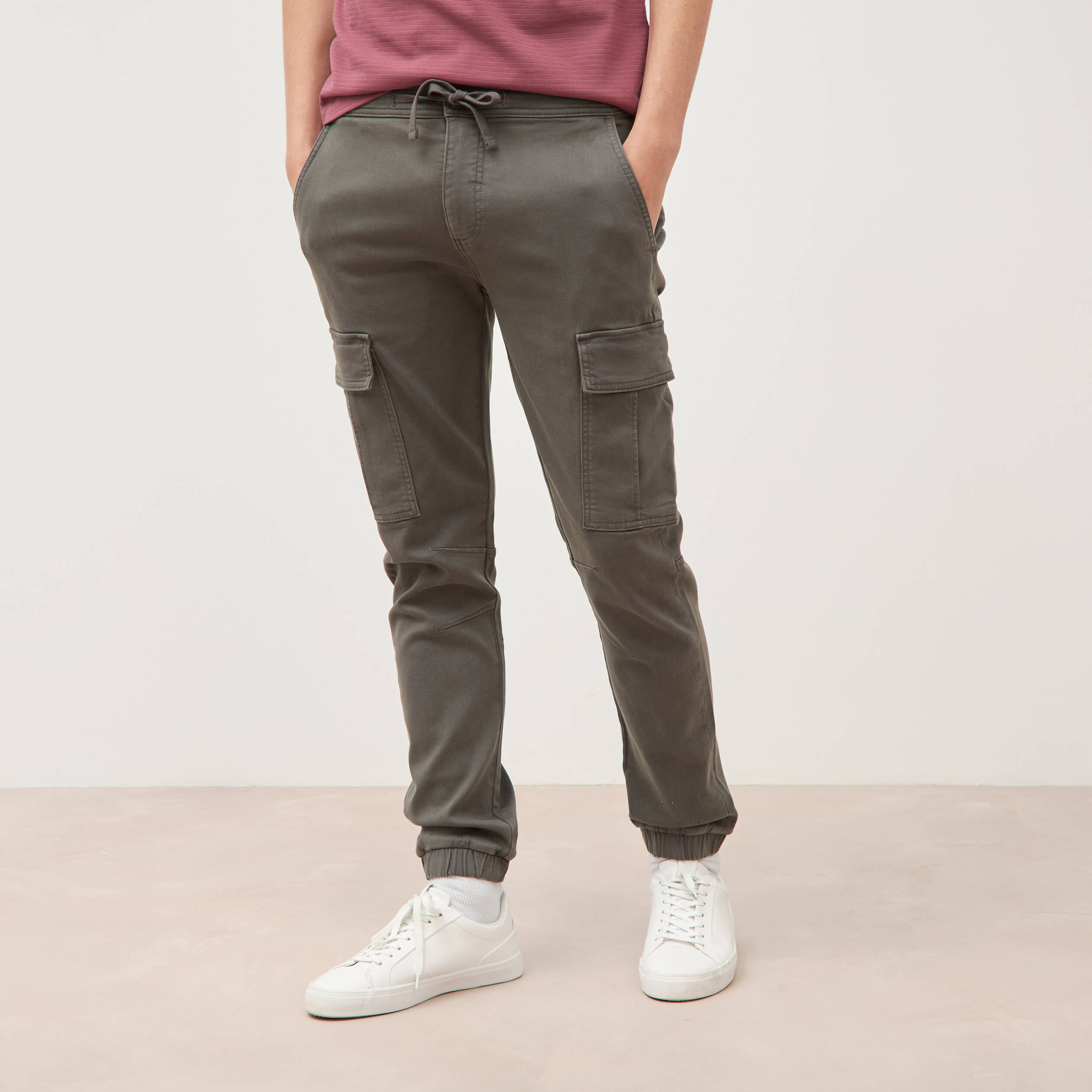 Pantalon battle bas resserr&eacute; vert fonc&eacute; homme