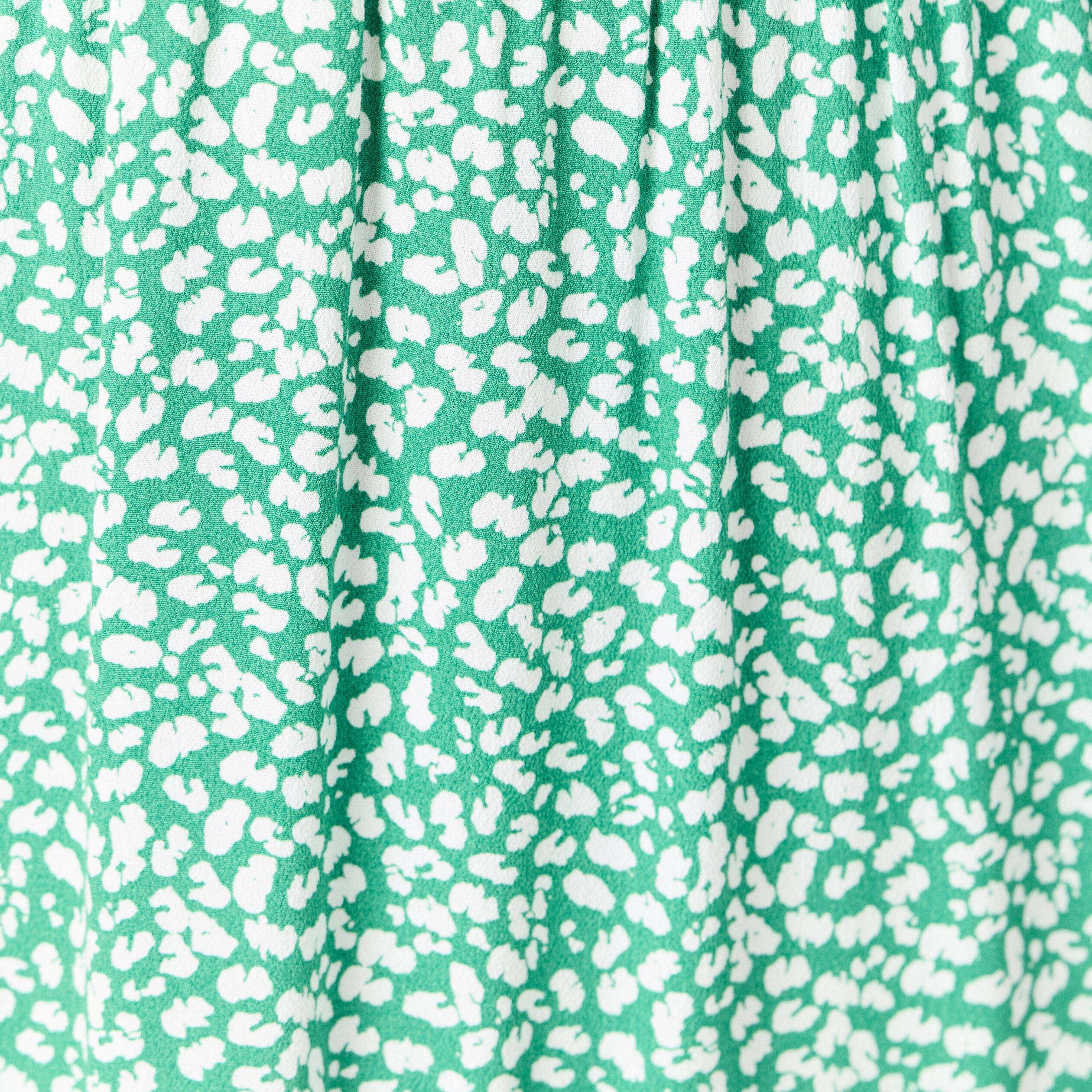 robe evasee dos en v vert femme Robe évasée dos en V vert femme