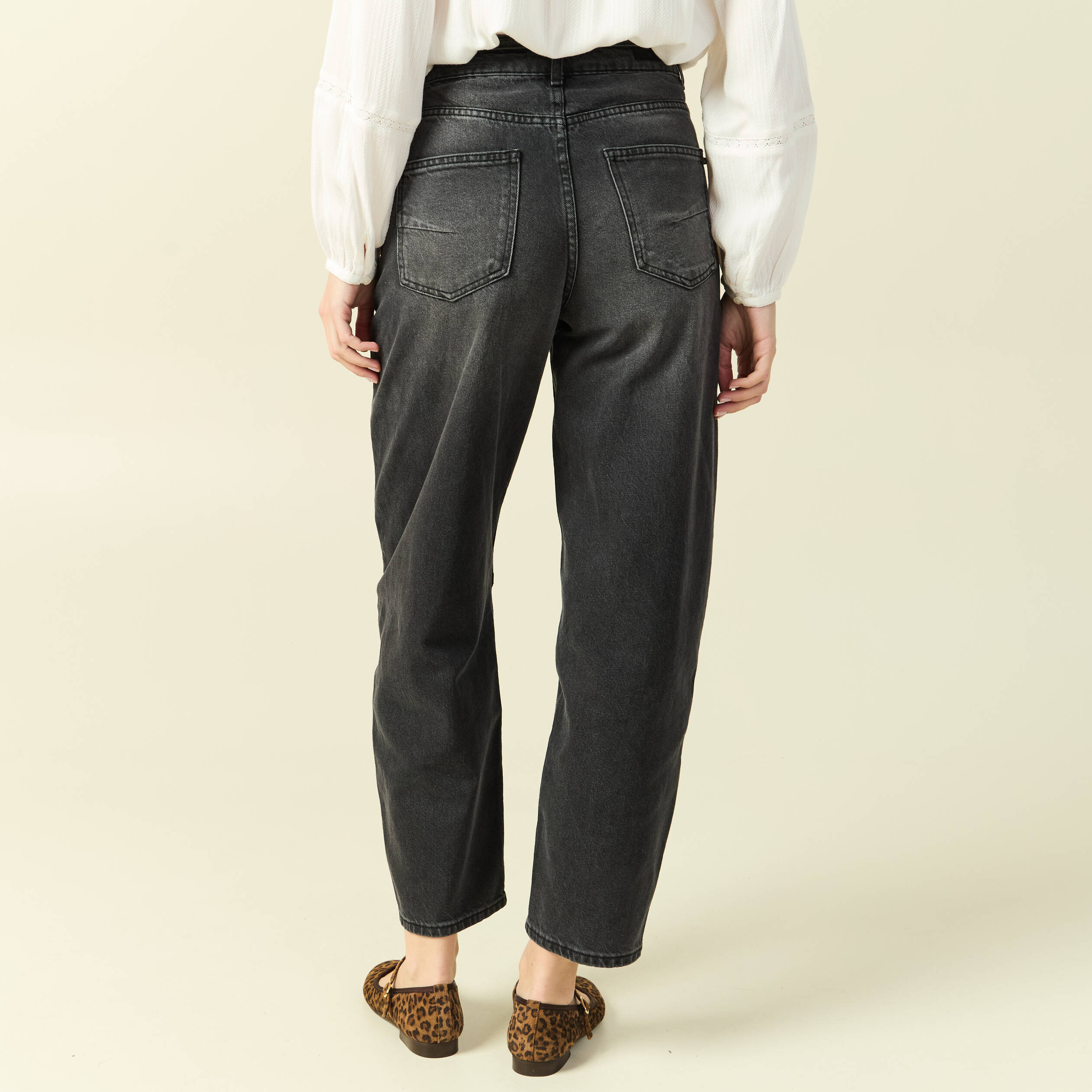 Jeans barrel 7/8&egrave;me avec ceinture denim gris femme
