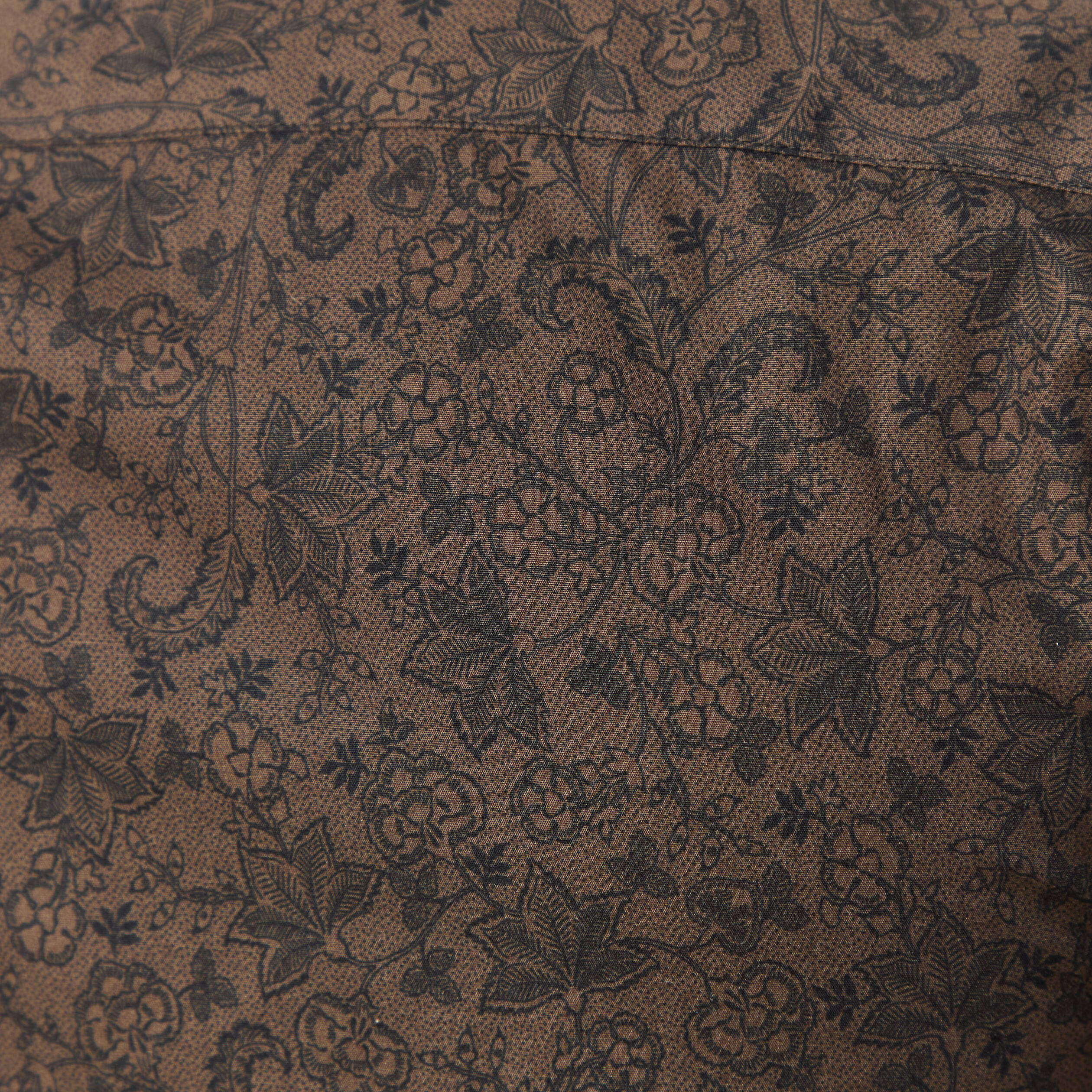 Chemise cintr&eacute;e manches longues en coton noir homme