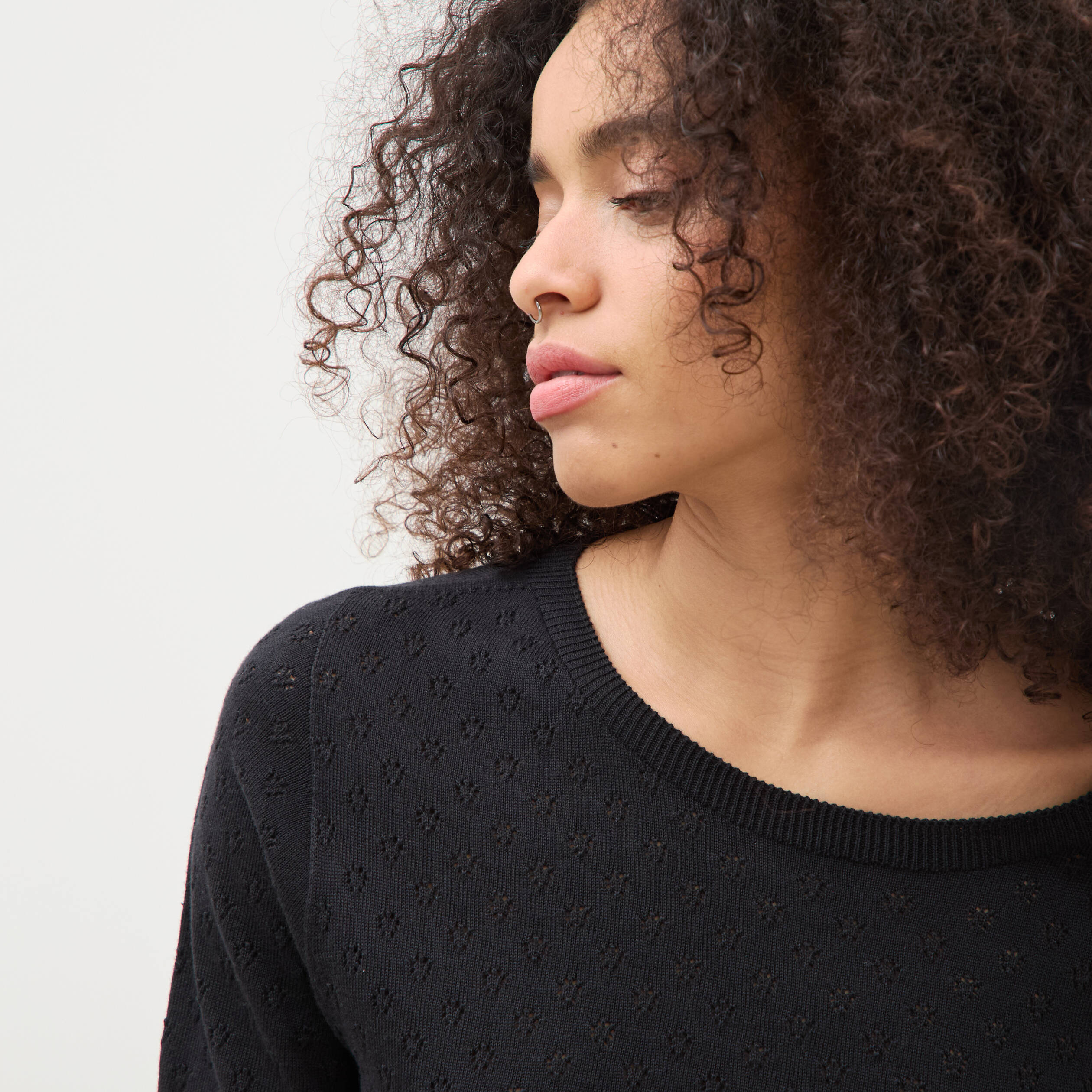 Pull col rond manches courtes noir femme