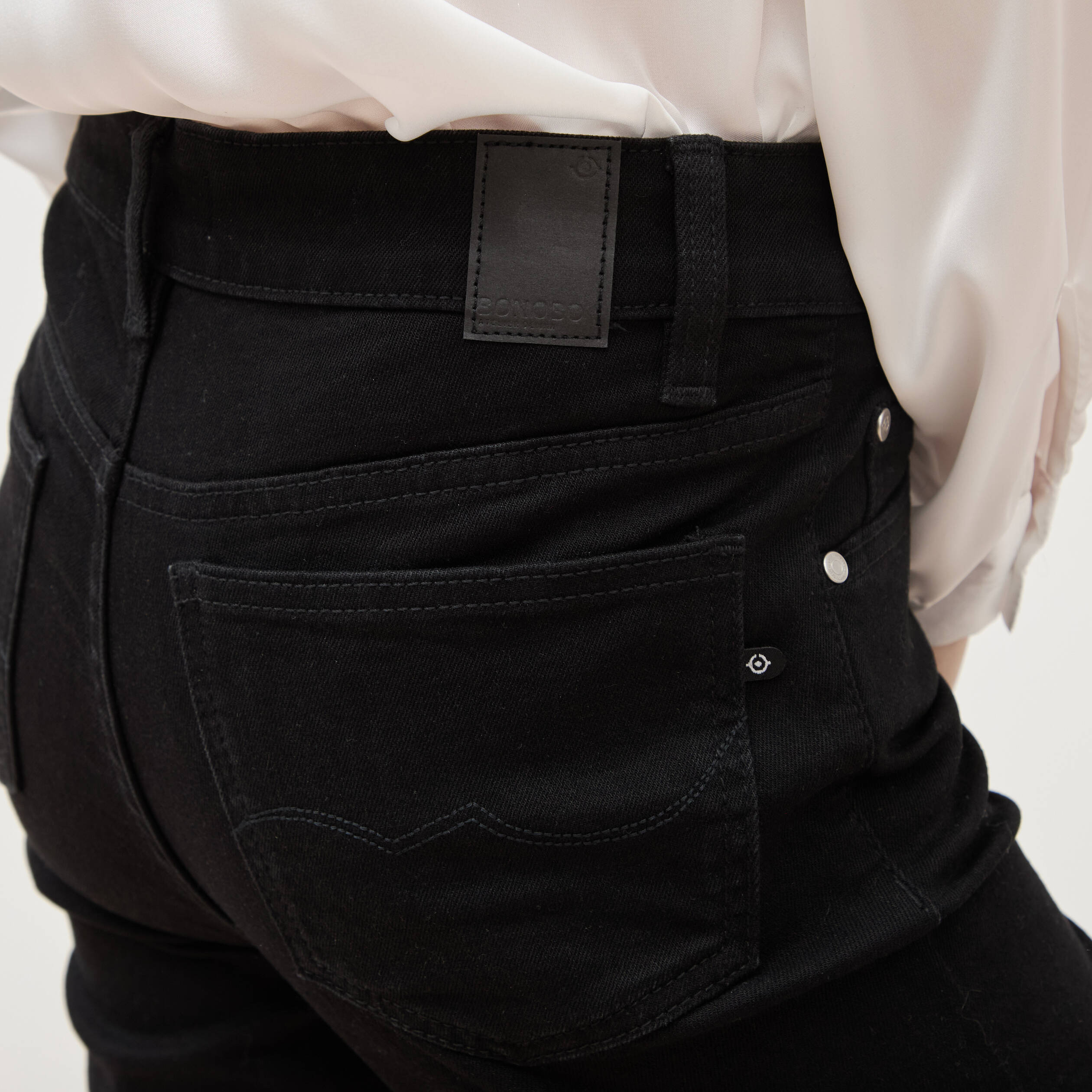 Jeans bootcut cropped taille bascul&eacute;e denim noir femme