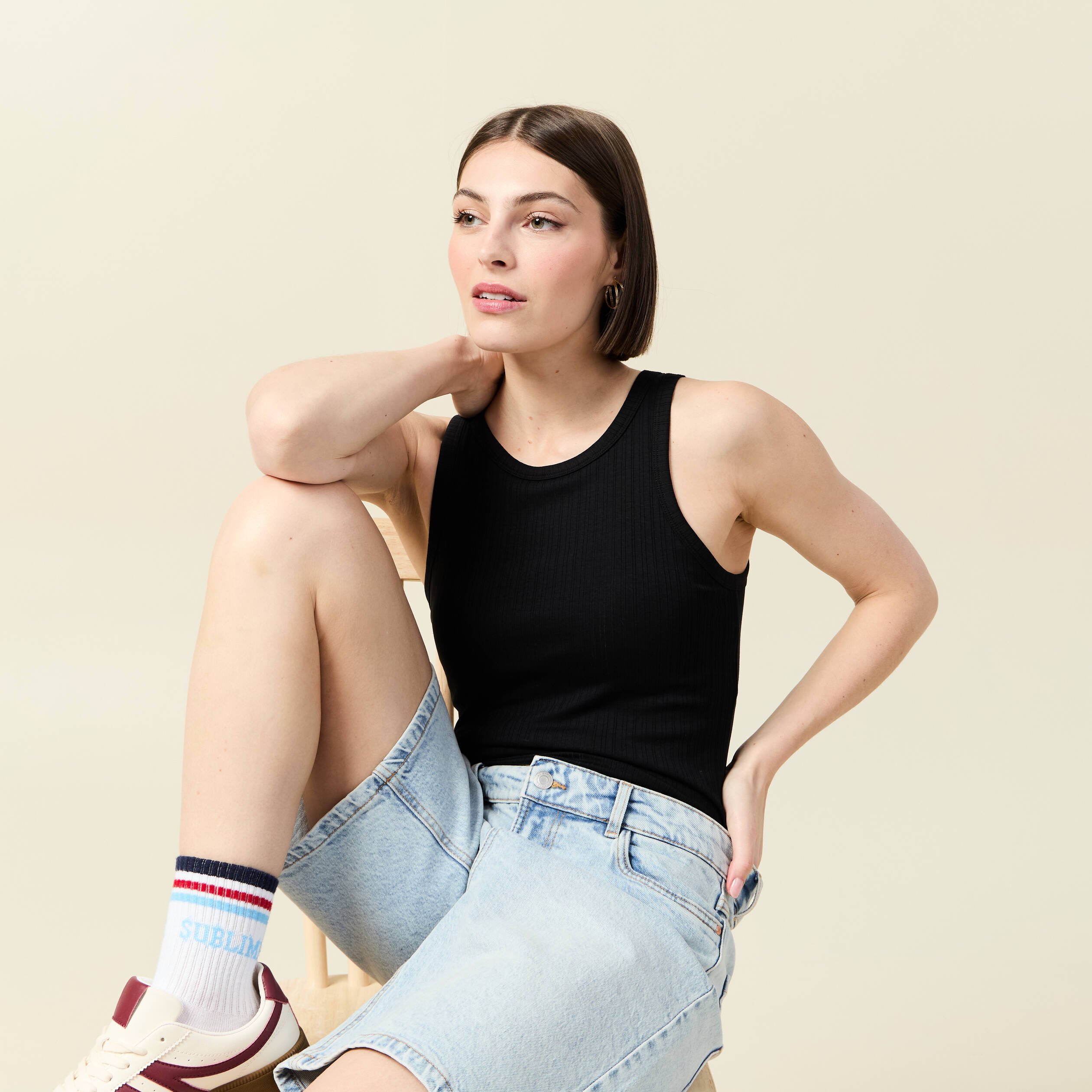 debardeur 2 en 1 avec brassiere integree noir femme Débardeur 2 en 1 avec brassière intégrée noir femme