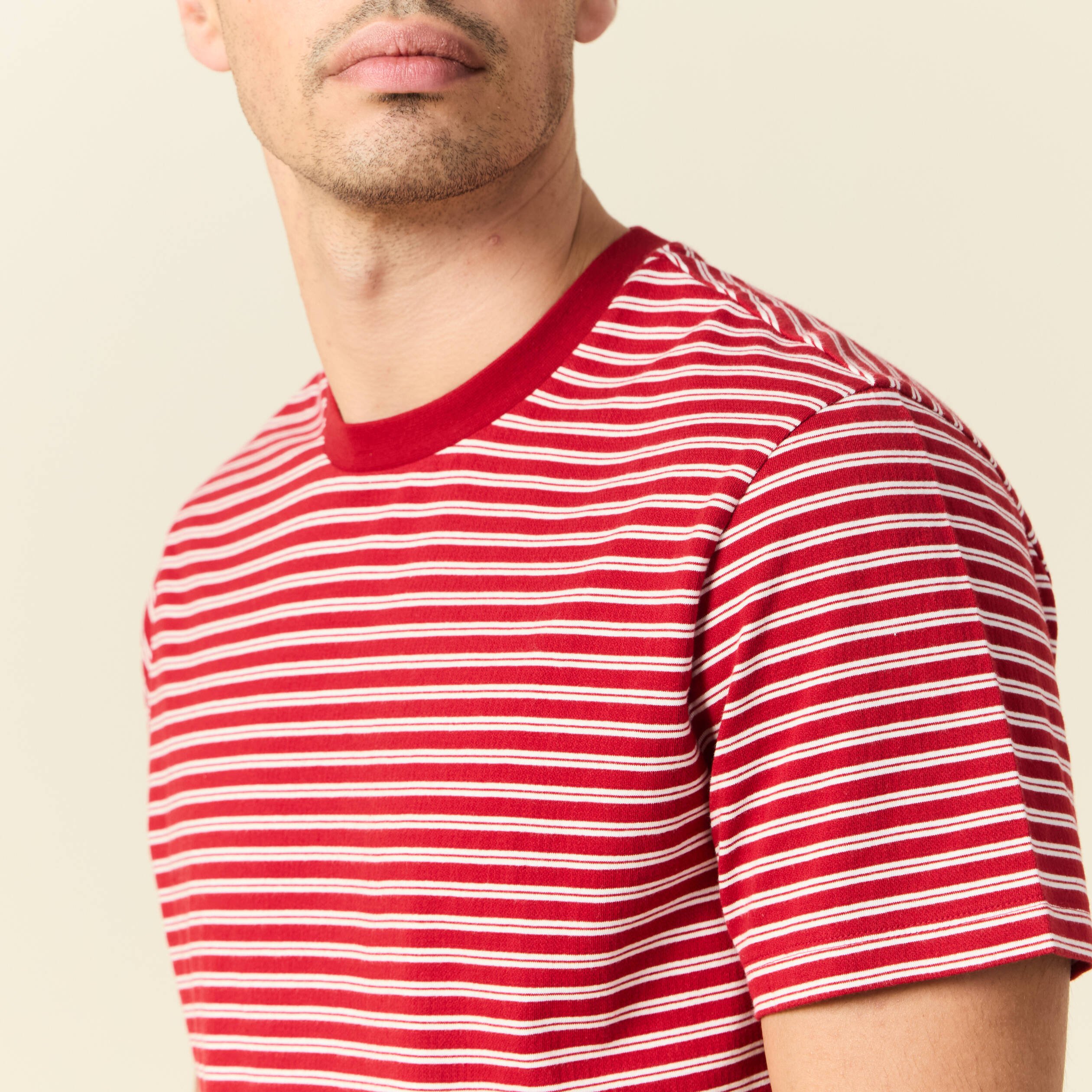 t shirt manches courtes rouge fonce homme T-shirt manches courtes rouge foncé homme