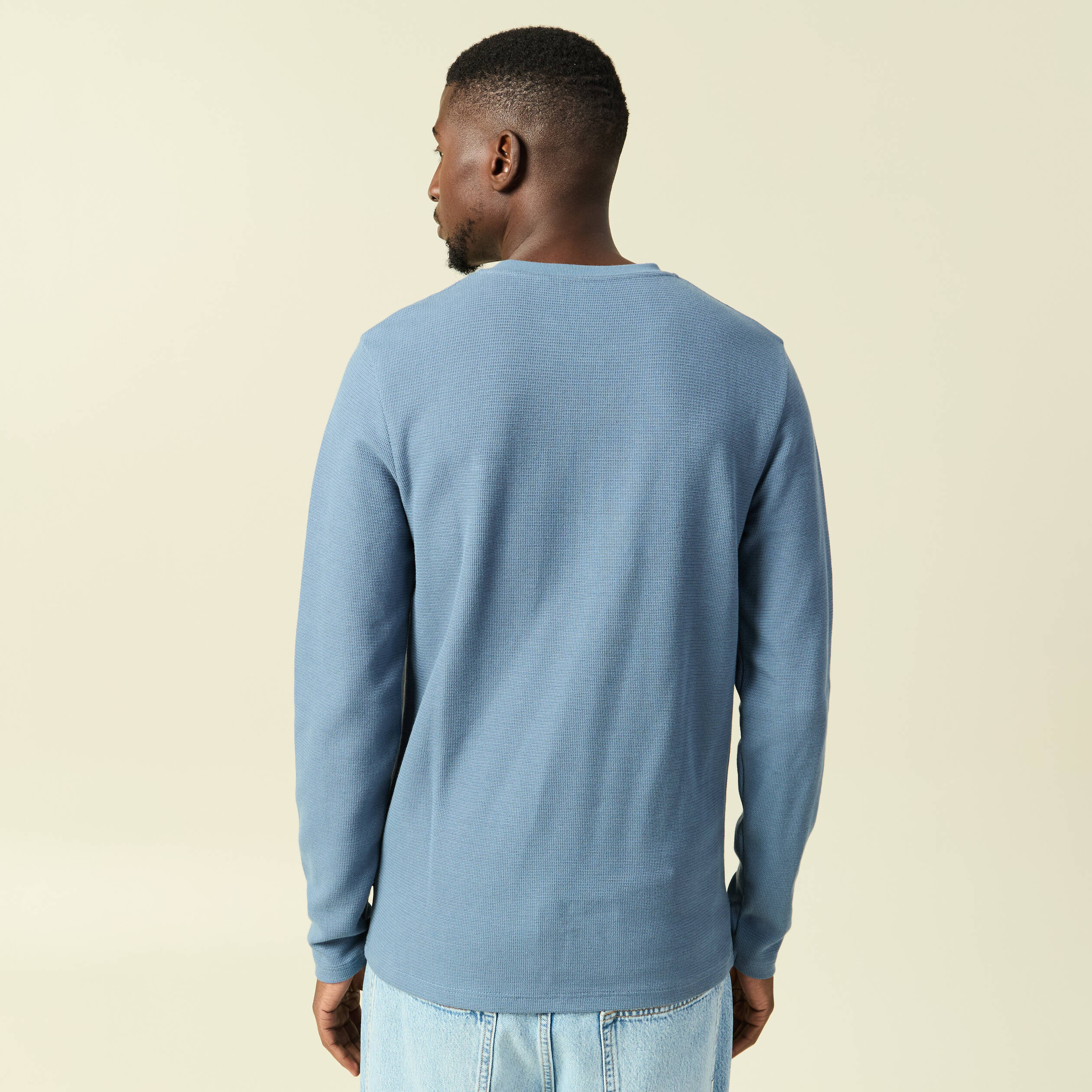 T-shirt manches longues bleu fonc&eacute; homme