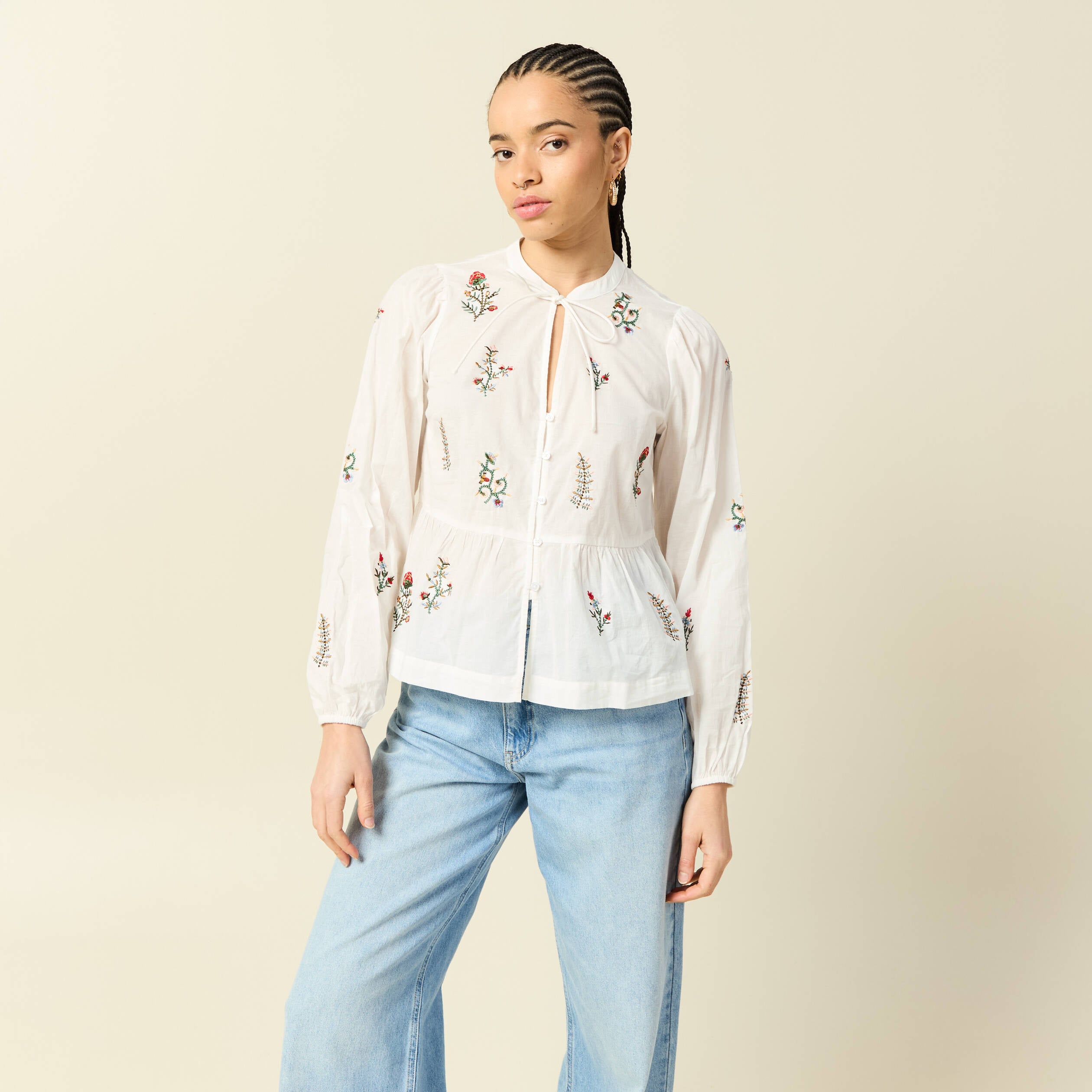 Chemise brod&eacute;e en coton manches longues ecru femme