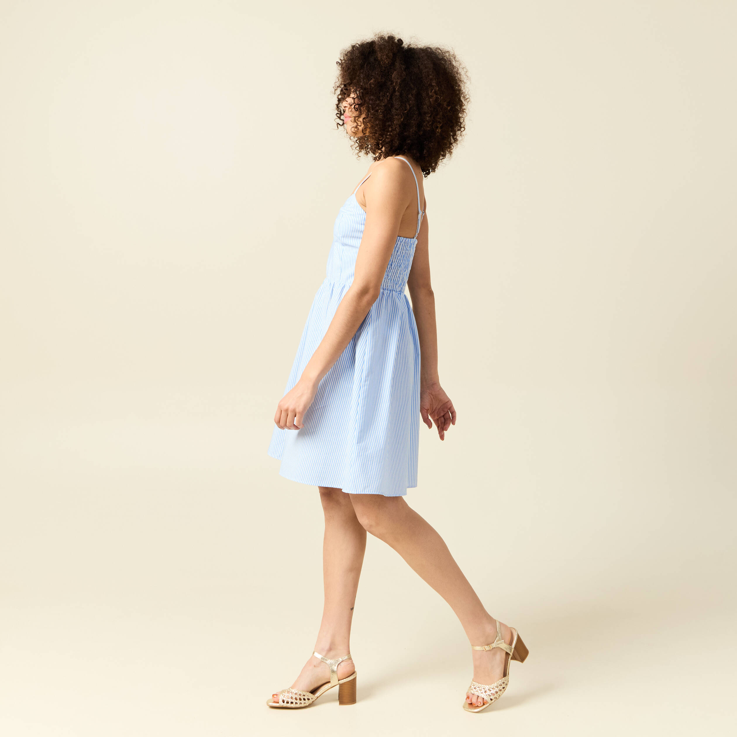 robe evasee col v sans manches en coton bleu femme Robe évasée col V sans manches en coton bleu femme