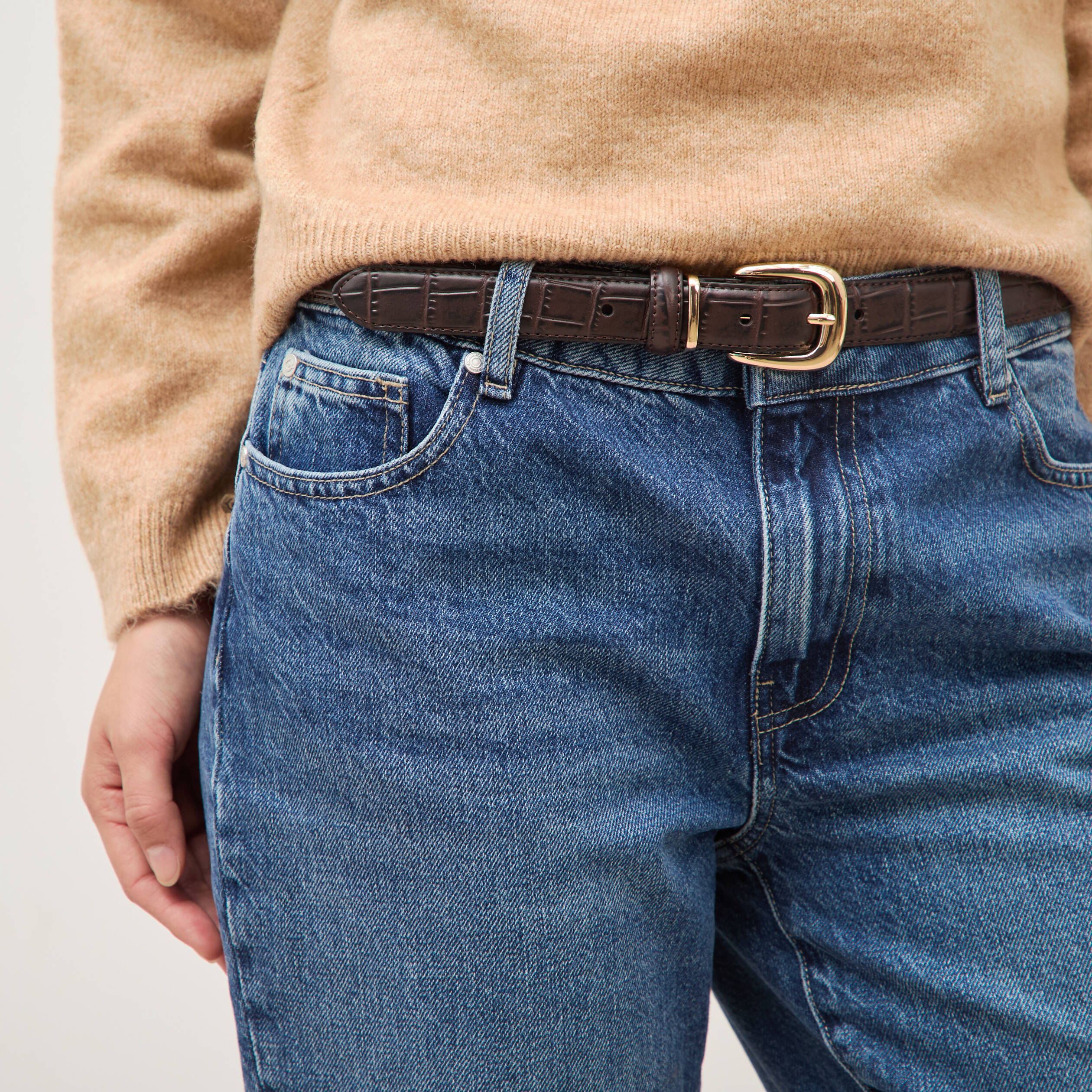 Ceinture fine en cuir marron femme