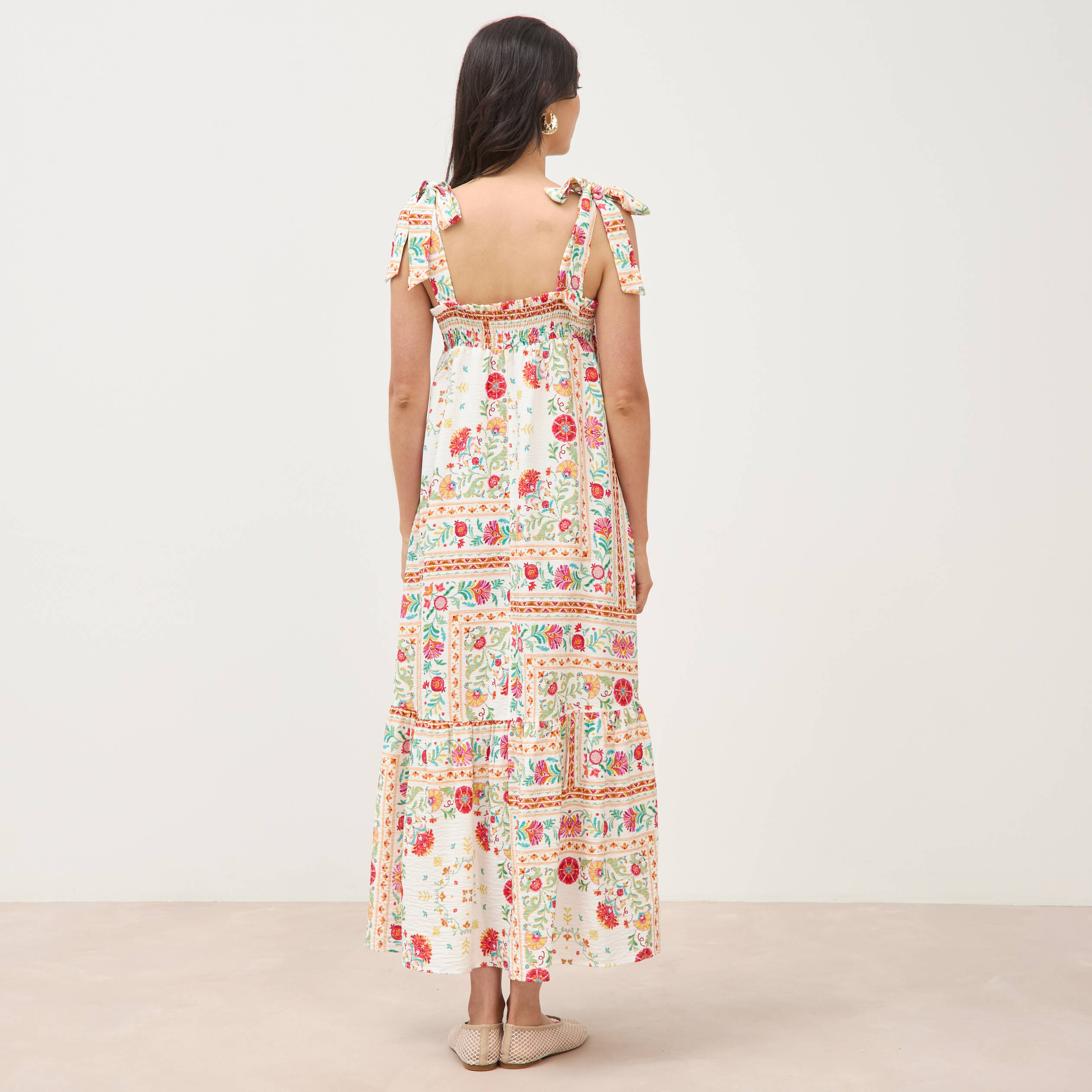 Robe bretelles col carr&eacute; fluide blanc femme