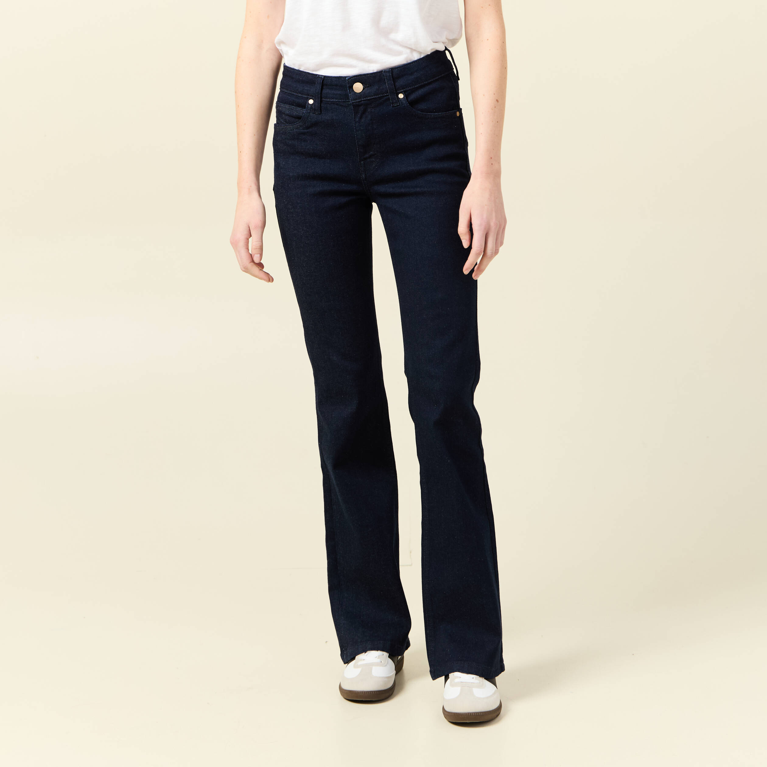 jeans bootcut 5 poches denim brut femme Jeans bootcut 5 poches denim brut femme