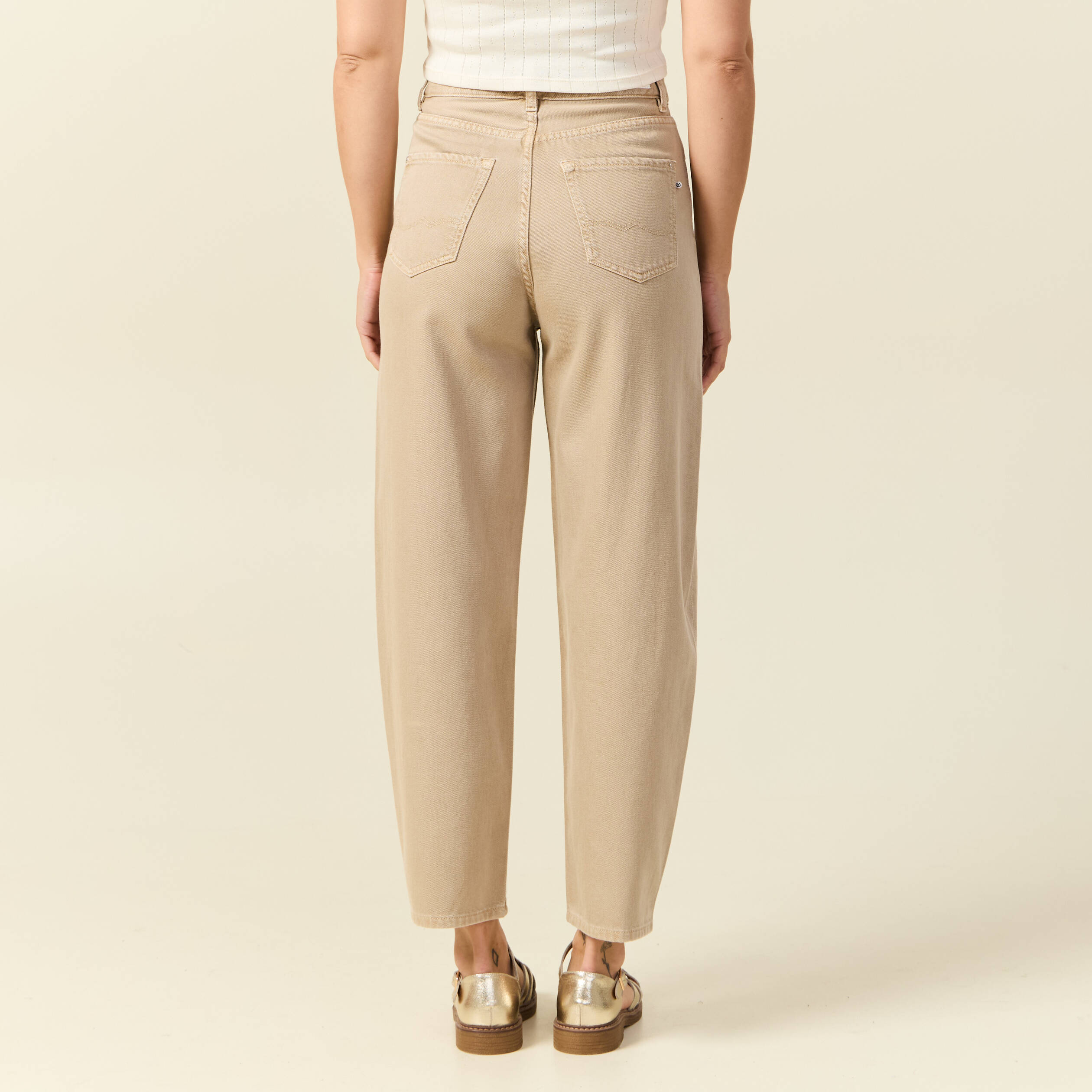 jeans slouchy taille haute en coton beige femme Jeans slouchy taille haute en coton beige femme