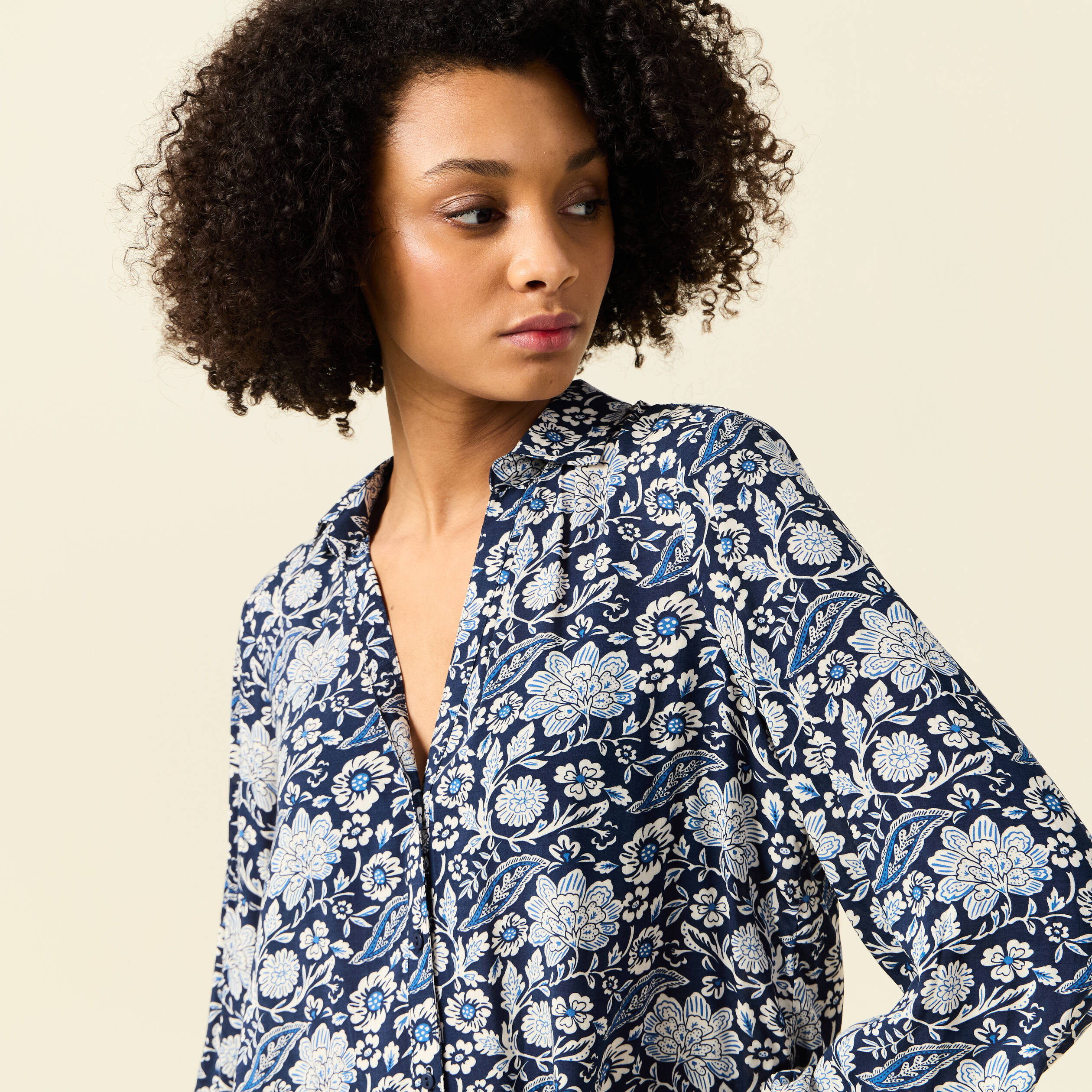 chemise manches longues fluide bleu marine femme Chemise manches longues fluide bleu marine femme