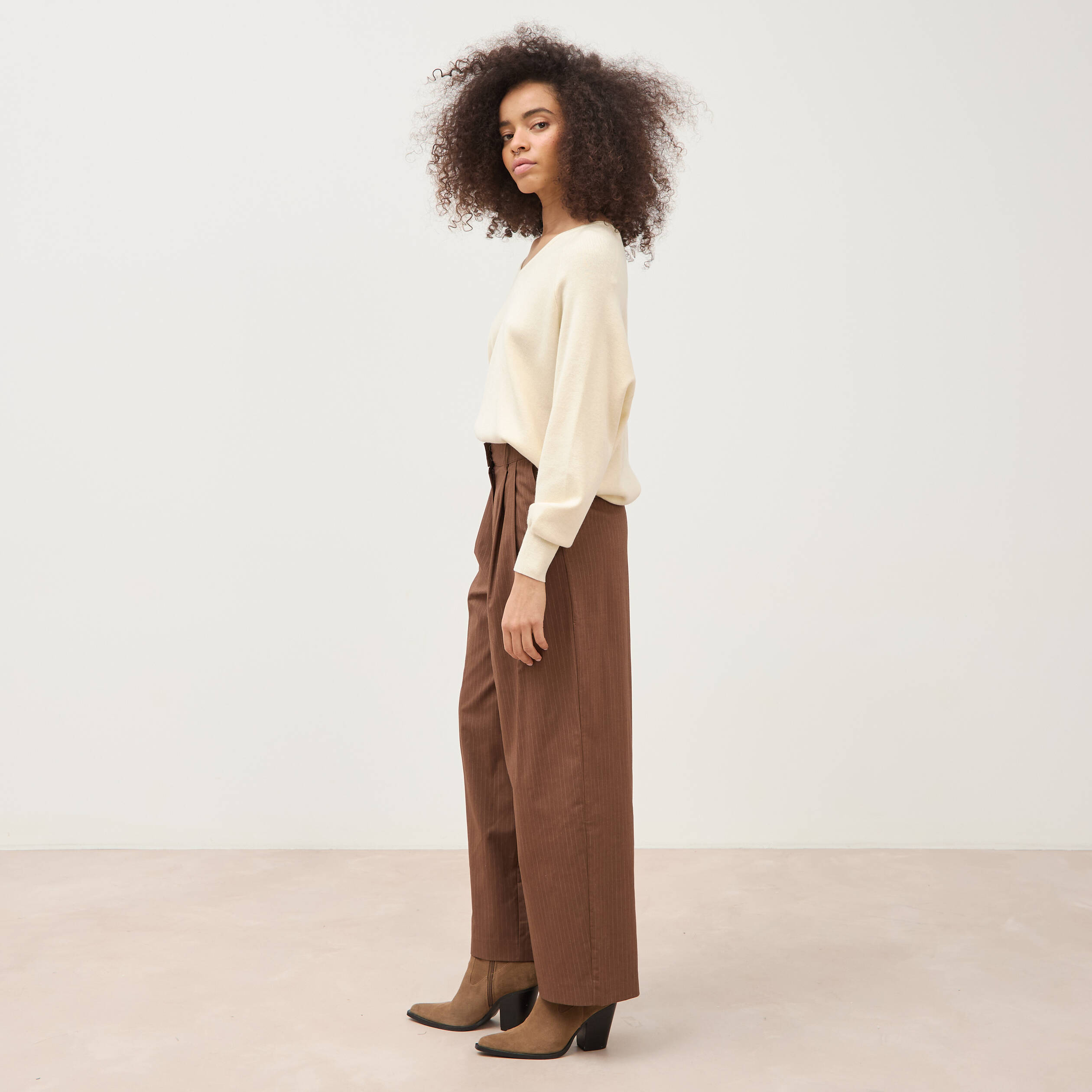 Pantalon large ray&eacute; taille standard marron fonc&eacute; femme