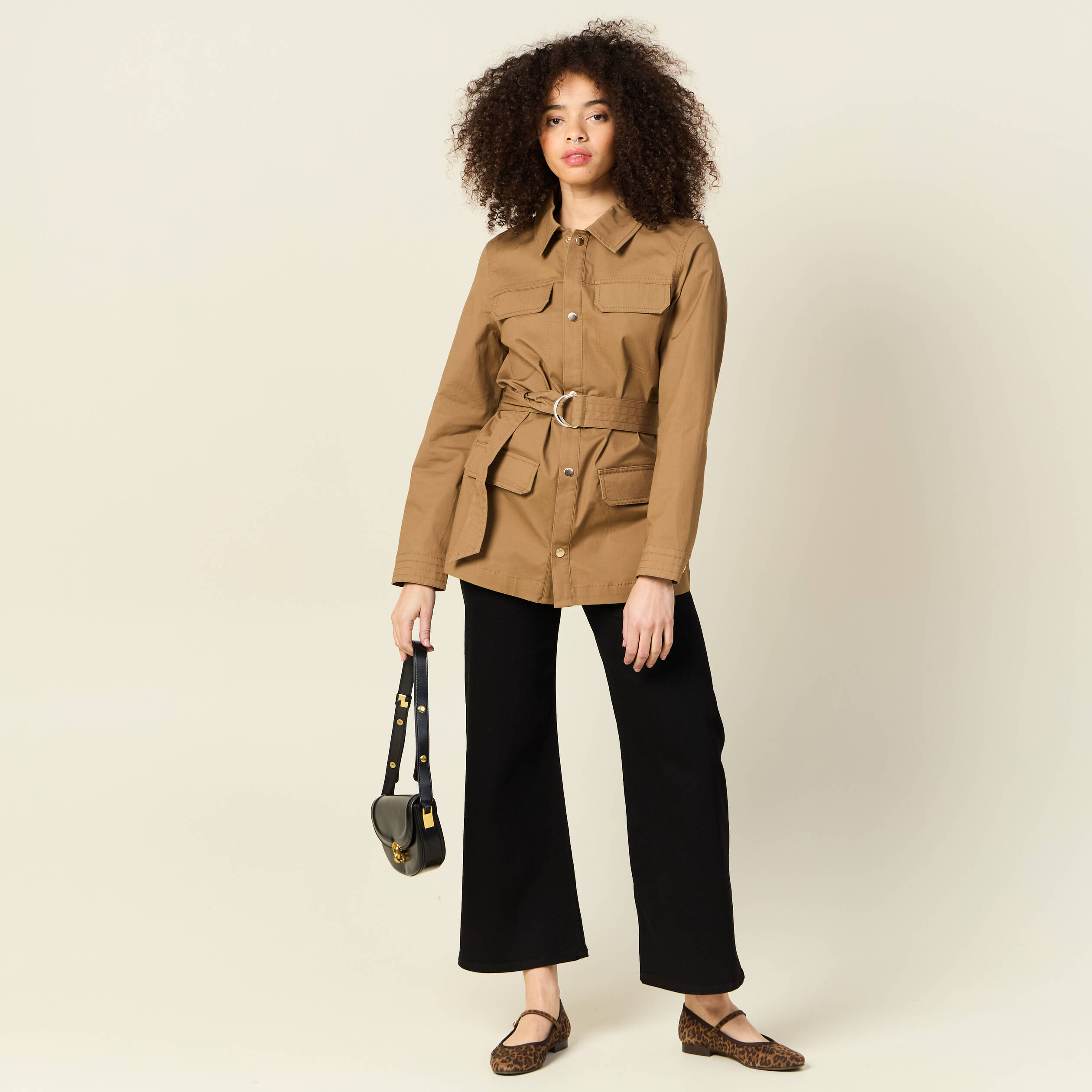 veste saharienne cintree vert kaki femme Veste saharienne cintrée vert kaki femme