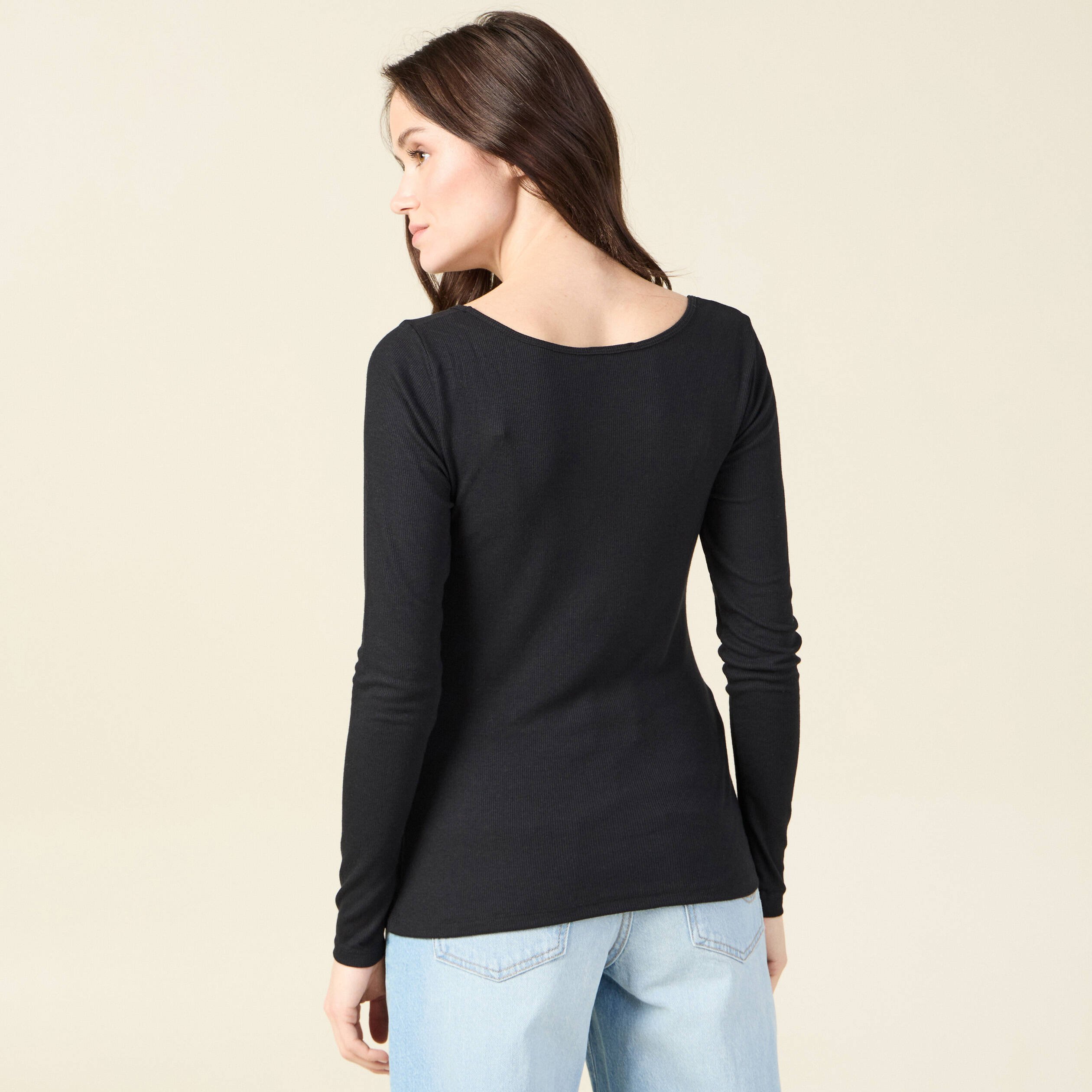 t shirt cotele eco responsable noir femme T-shirt côtelé éco-responsable noir femme