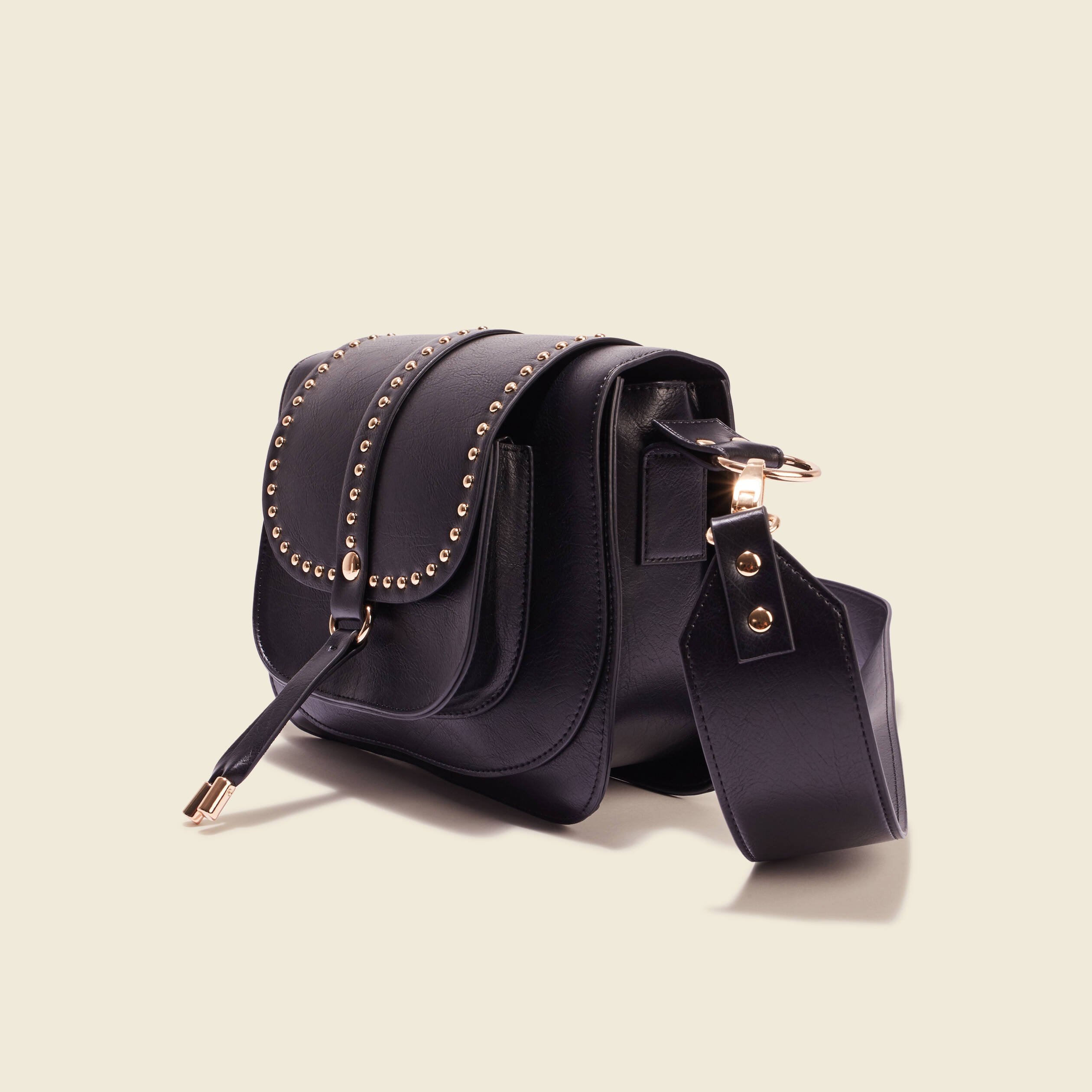 Sac bandoulière à clous noir femme