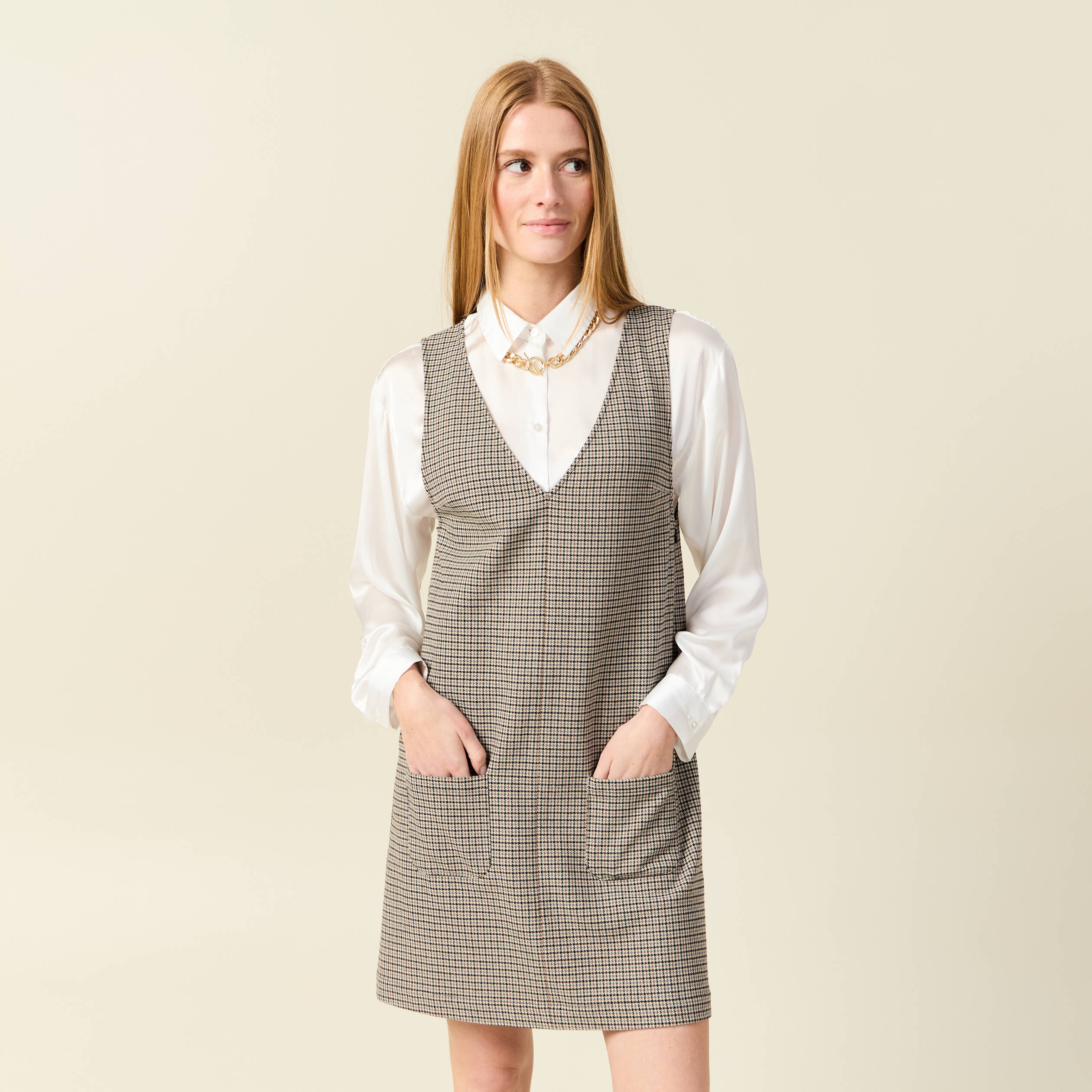 Robe sans manches noir femme