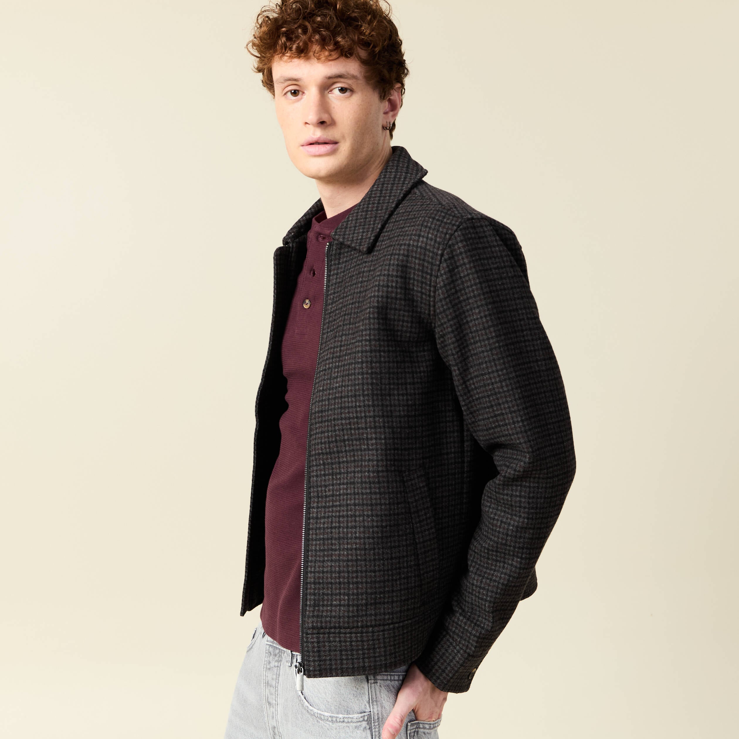 Veste oversize courte col classique gris fonc&eacute; homme