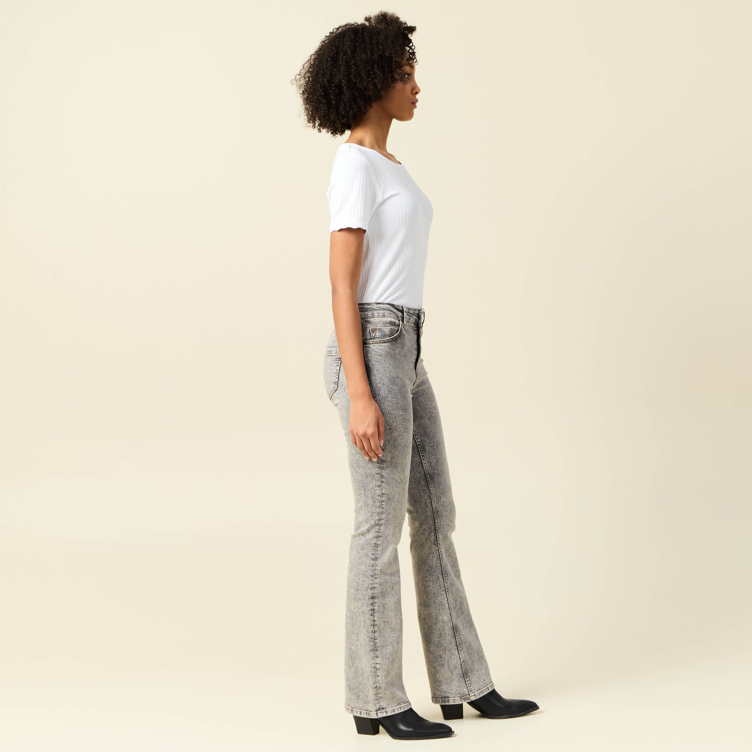 jeans bootcut denim gris clair femme Jeans bootcut denim gris clair femme